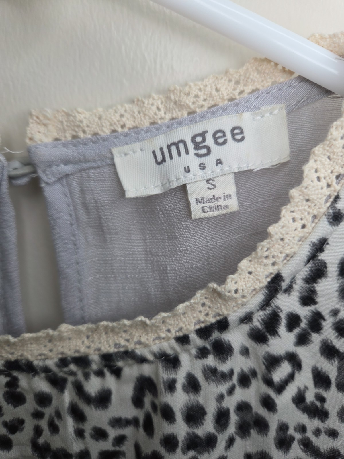 Women’s Umgee Animal Print Boho Top Sz Small