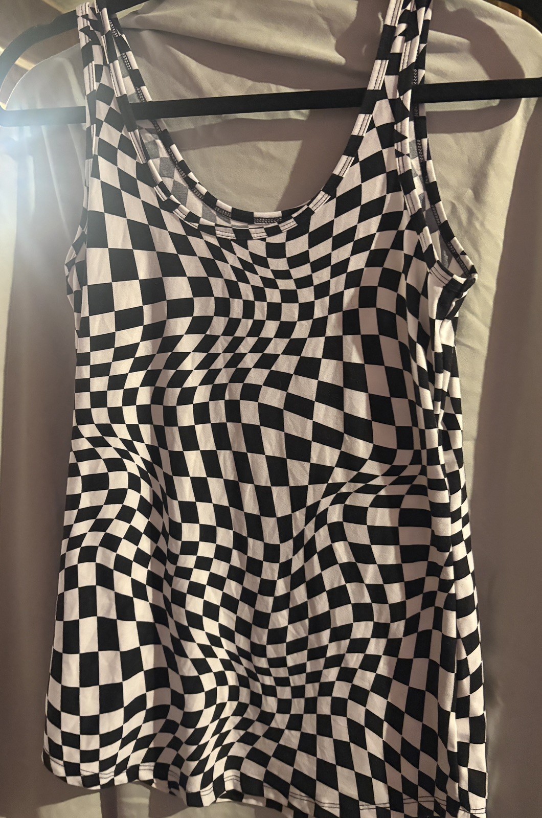 New No Boundaries Tank Junior Size M Black and White Geometric