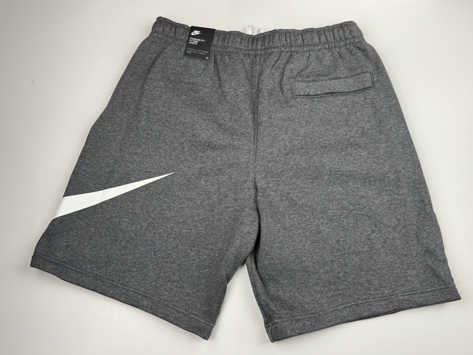 Nike Sportswear Club Fleece Shorts Men’s Size Medium Grey/White BV2721-071