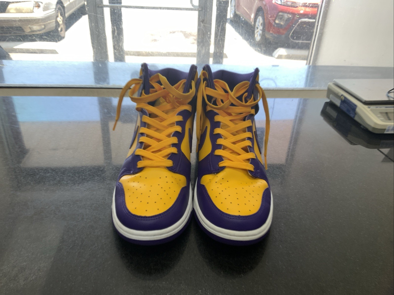 NIKE DUNK HIGH RETRO PURPLE YELLOW LAKERS LSU NBY DD1399-500 SIZE 10