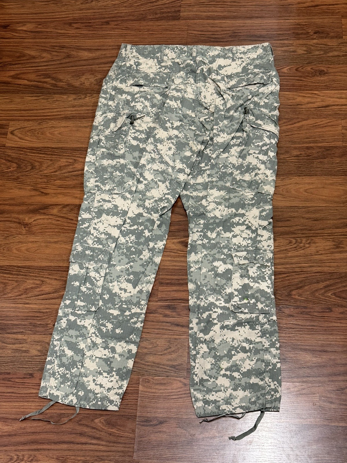 US Army ACU UCP Digital Camo Cargo Pants Large Long Ripstop Military Used