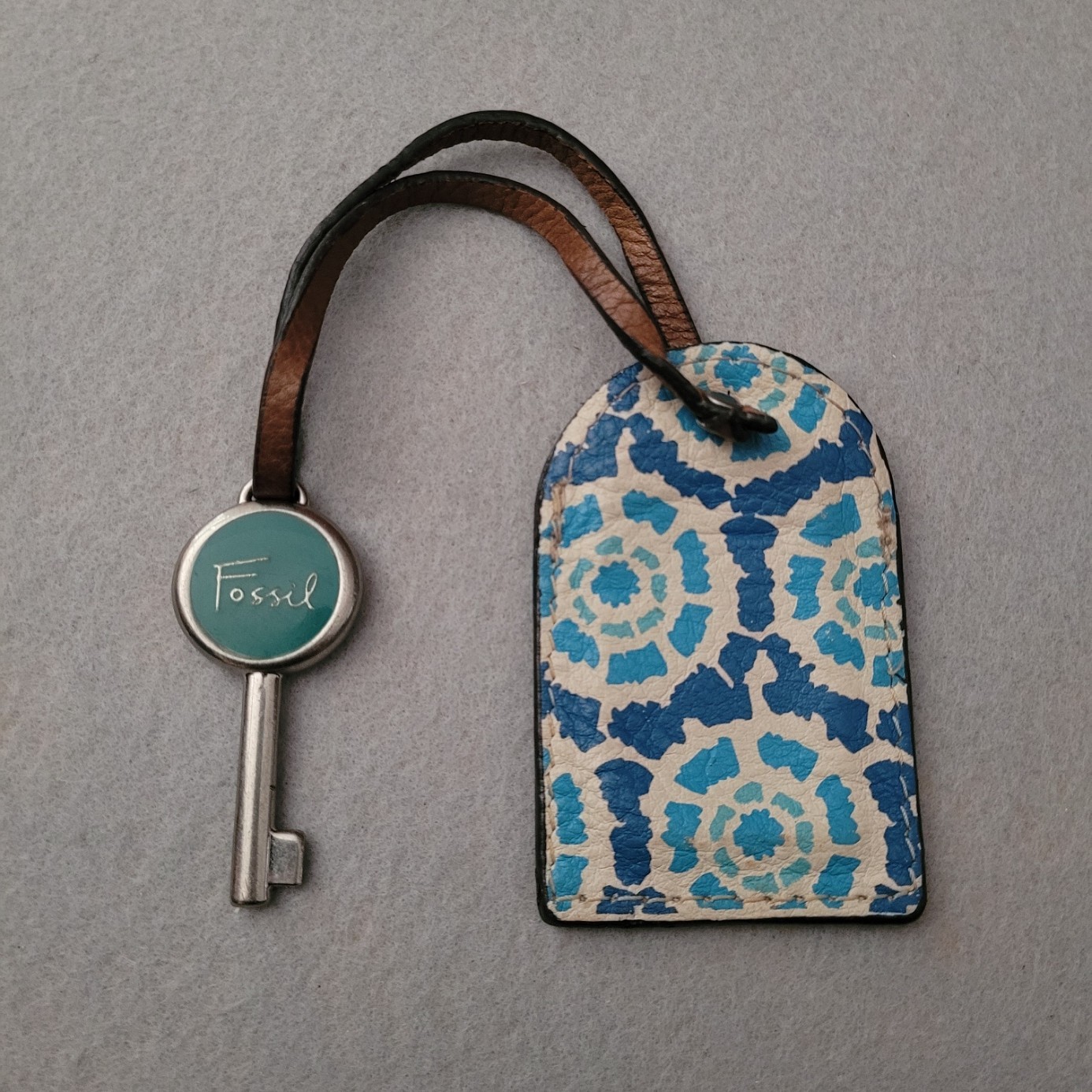 Vintage Fossil XL Brass Key Leather Key Fob Bag Tag Charm Designer Accessory
