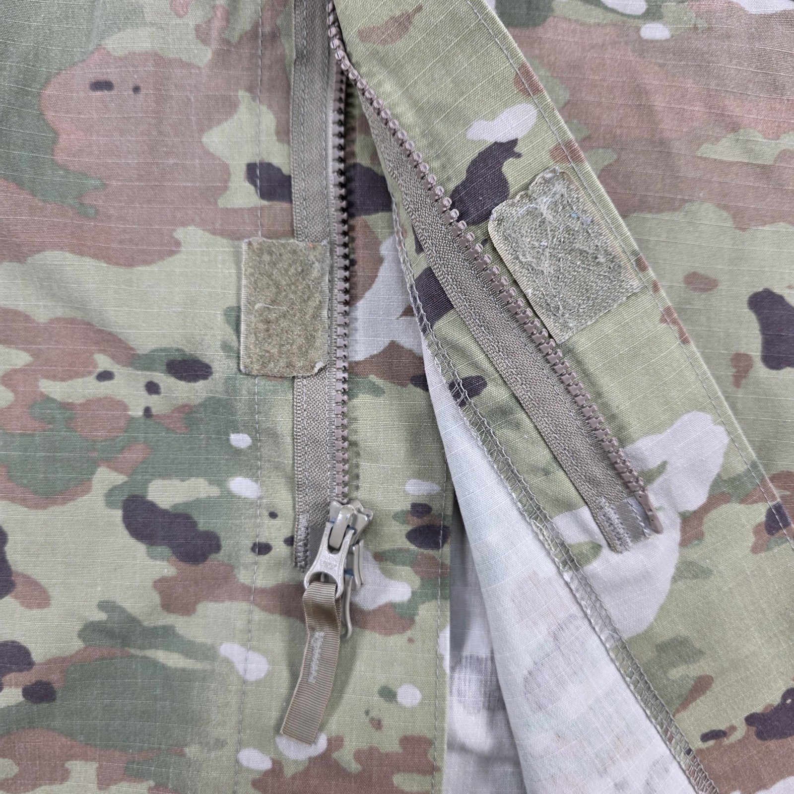 US Army ACU Jacket Mens Large Regular OCP Camo 50/50 NyCo NSN 8415-01-623-5552