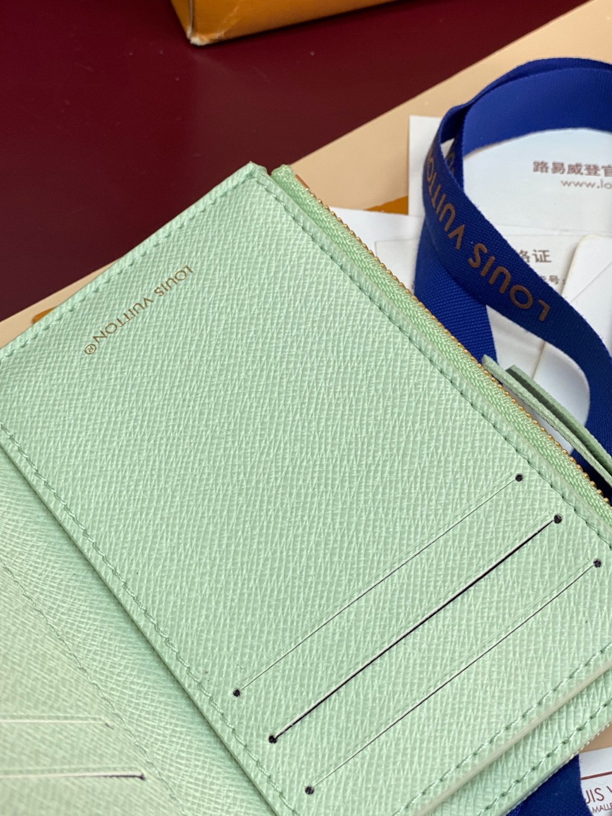 Louis Multiple Wallet Monogram Georges Leather White Navy New