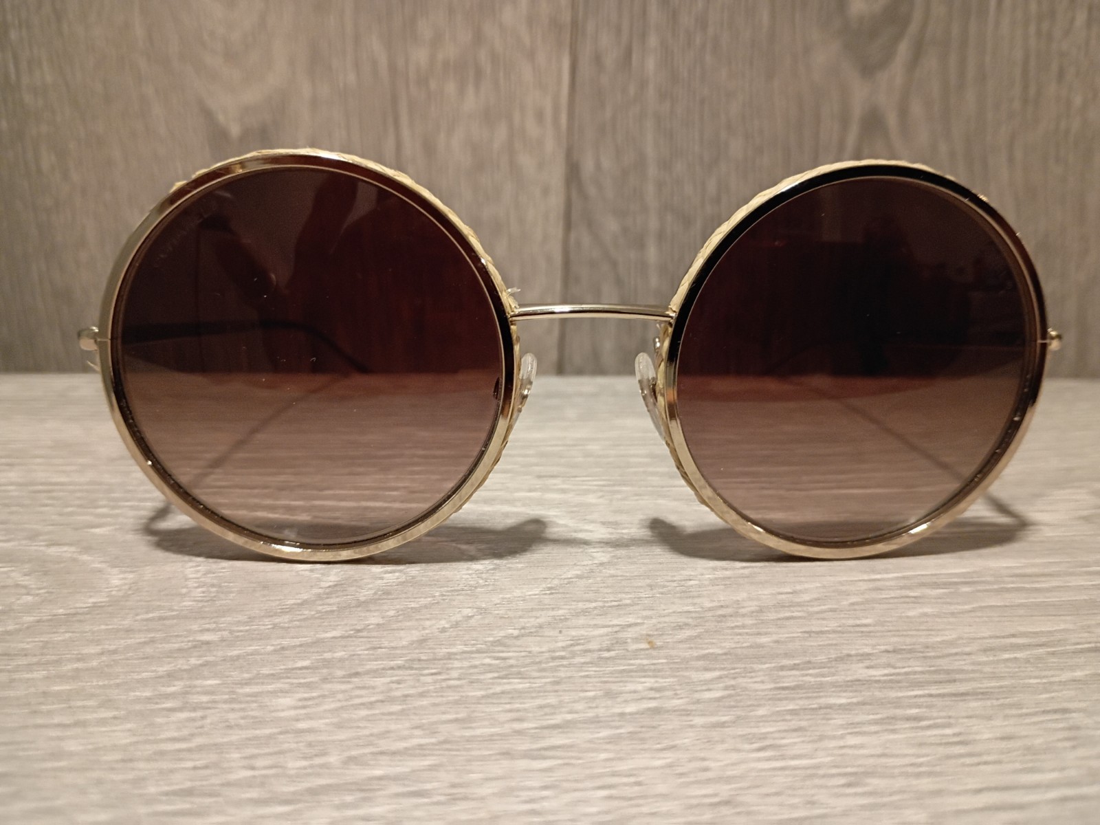 Women’s Round Sunglasses Gold Metal Frame Brown Gradient Tinted Plastic Lenses