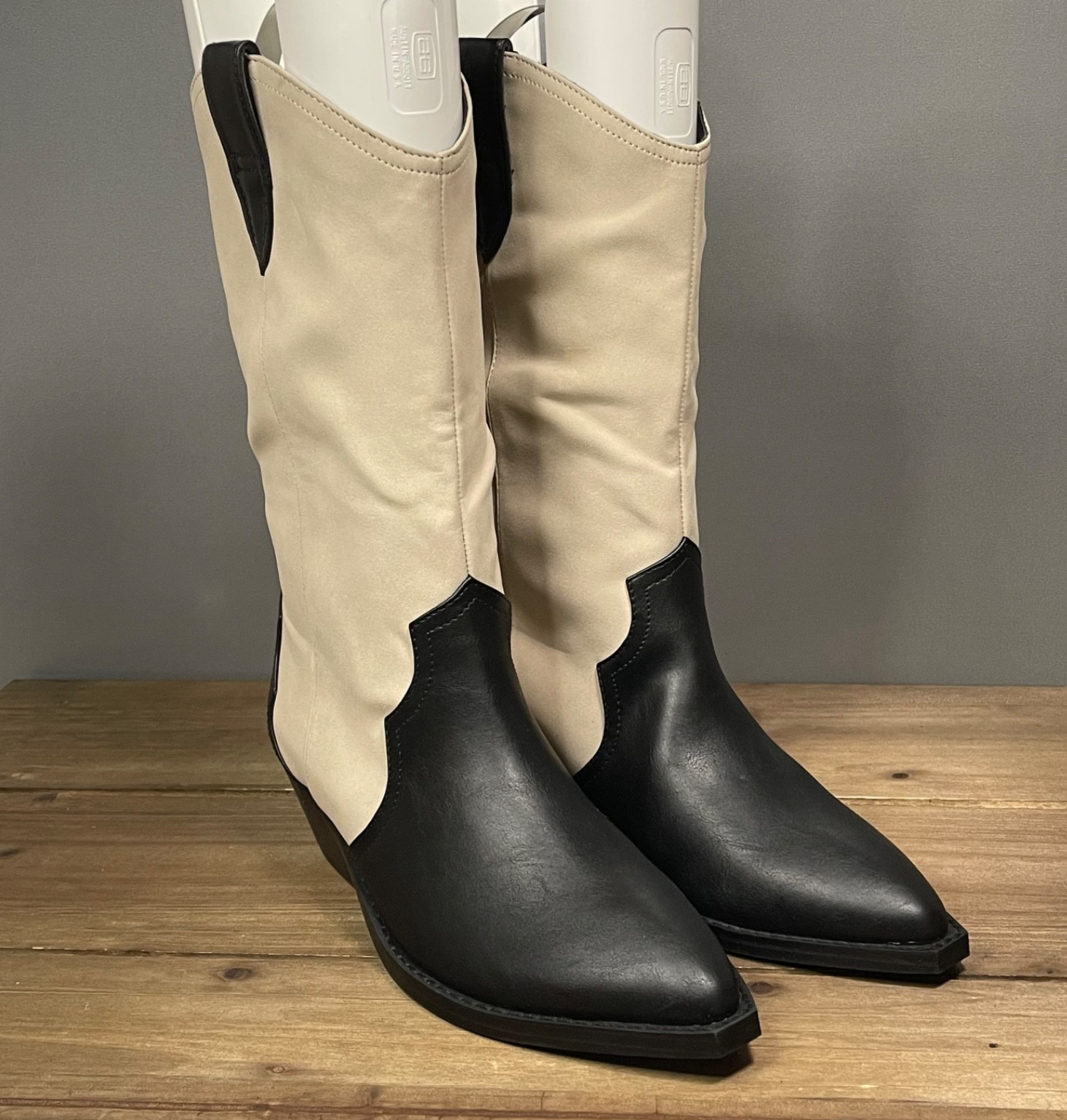Dolce Vita Women’s Korbella Western Boots Size 8 Cream Black Cowboy Mid Calf