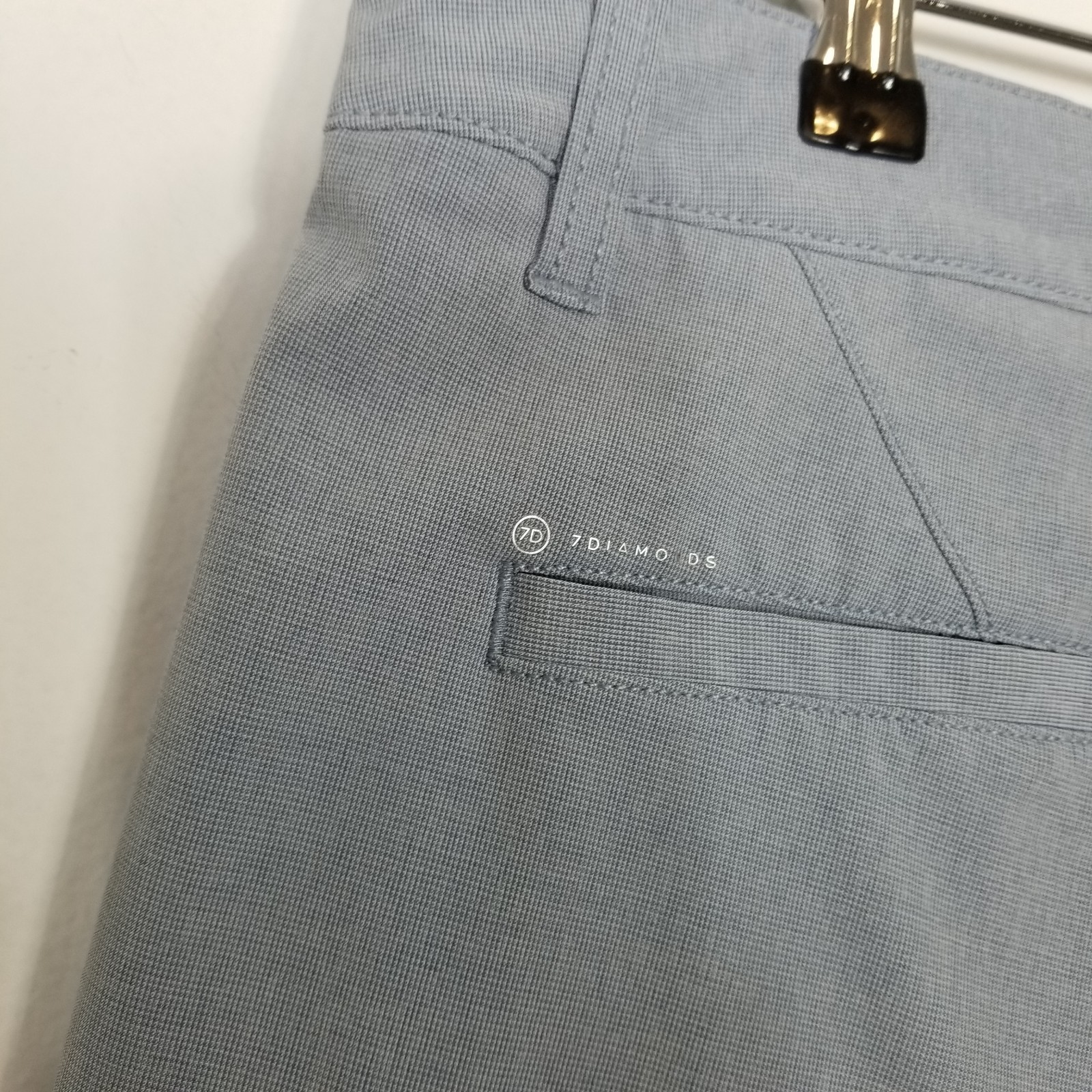 7D 7Diamonds Men Momentum Performance Shorts Sz 34 Gray Stretch Chino Quick Dry