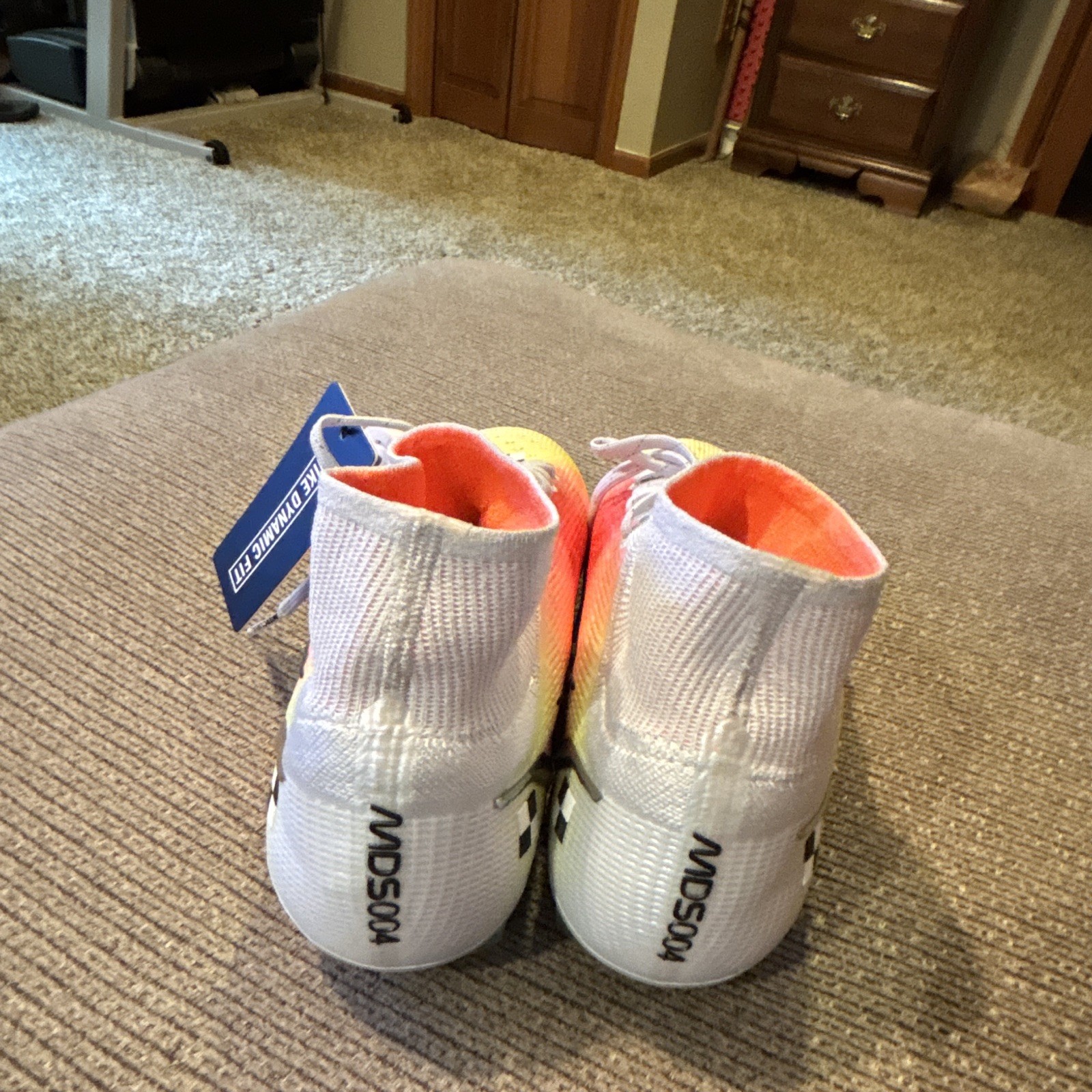 Nike Mercurial Dream Mercurial Superfly Mid-Top Lace-Up Plastic Cleats