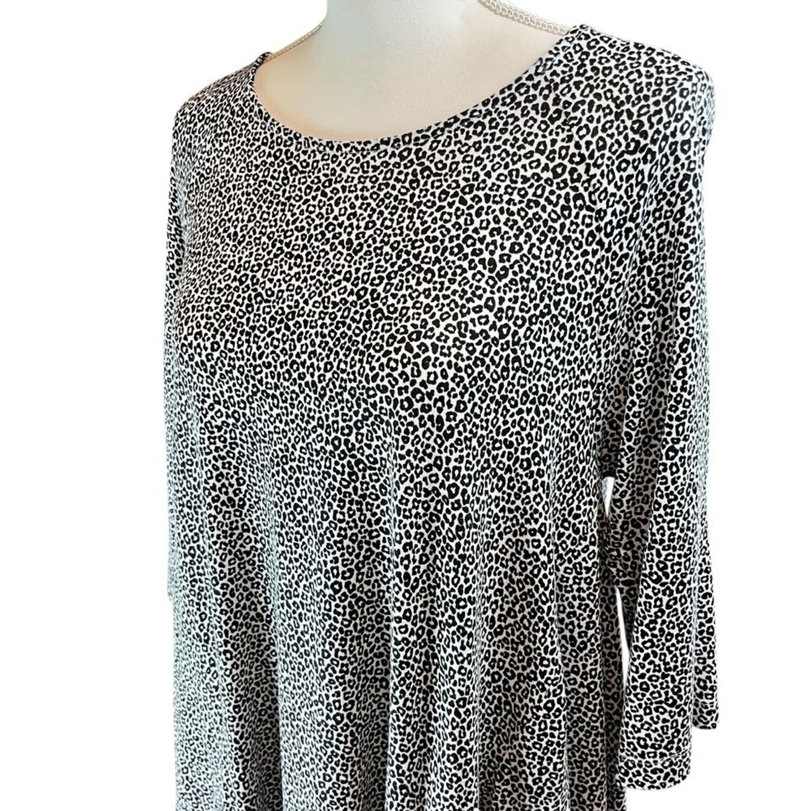 ALEMBIKA Leopard Print Knit Top Tunic Sz Small Long Sleeve Lagenlook Loose Fit
