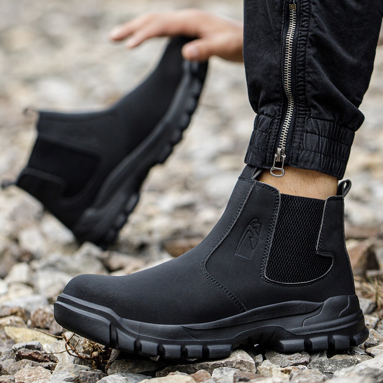 Waterproof Work Boots for Men Slip-on Steel Toe Shoes Safety footwear Anti-slip