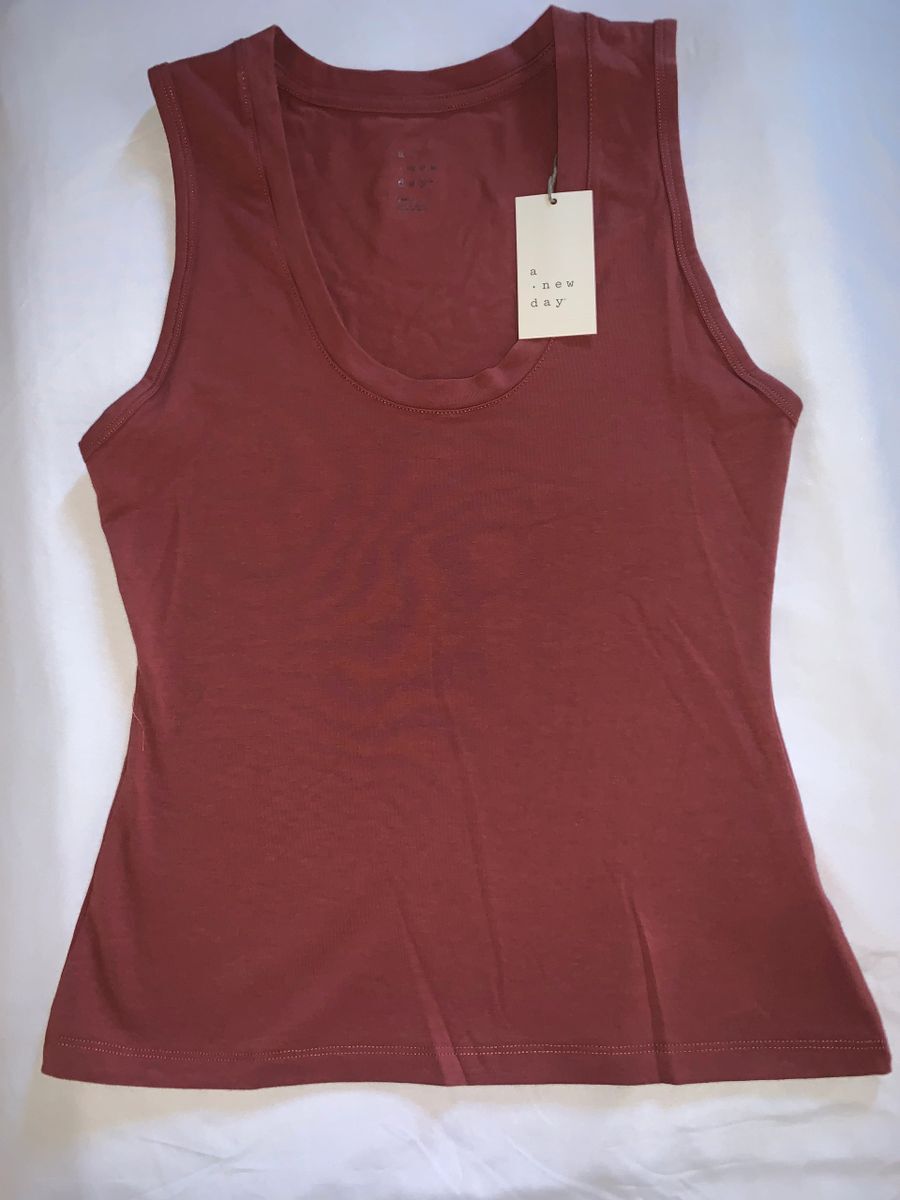 A New Day Women’s S Small Tank Top Rust U-Neck Slim Fit New With Tags