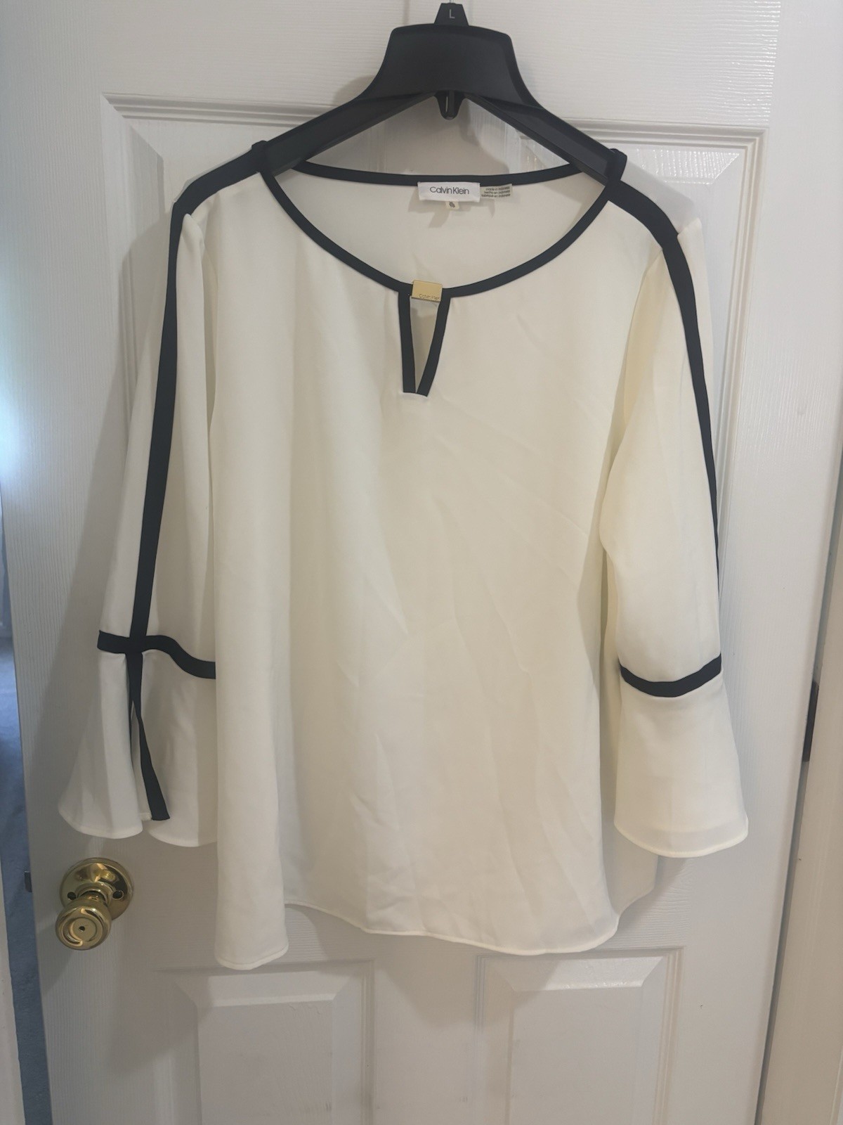 Calvin Klein Women’s XL White Blouse Black Contrast Trim 3/4 Bell Sleeve