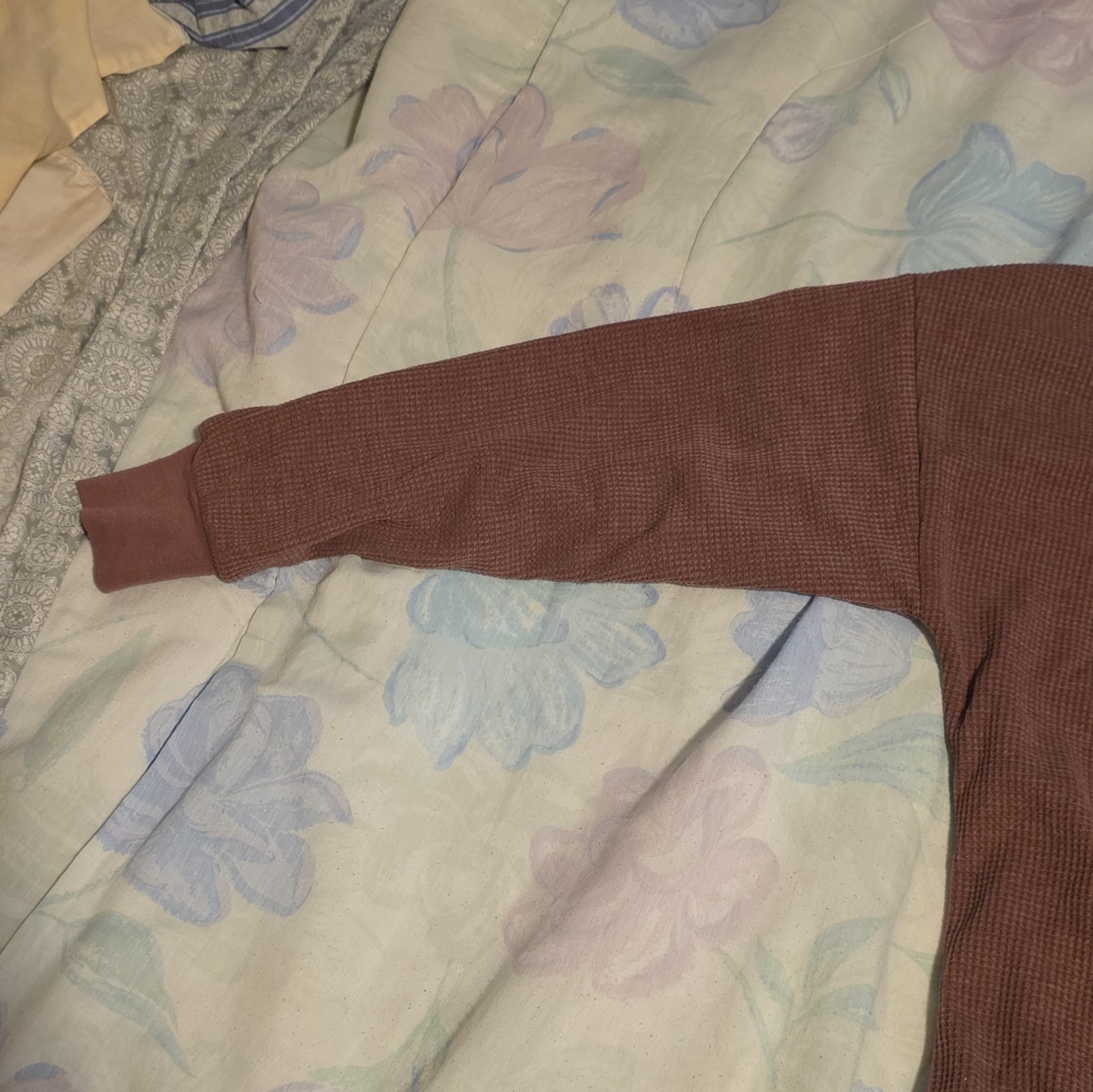 Unknown Factory Women’s Brown Waffle-Knit V-Neck Cotton Pullover Sweater M