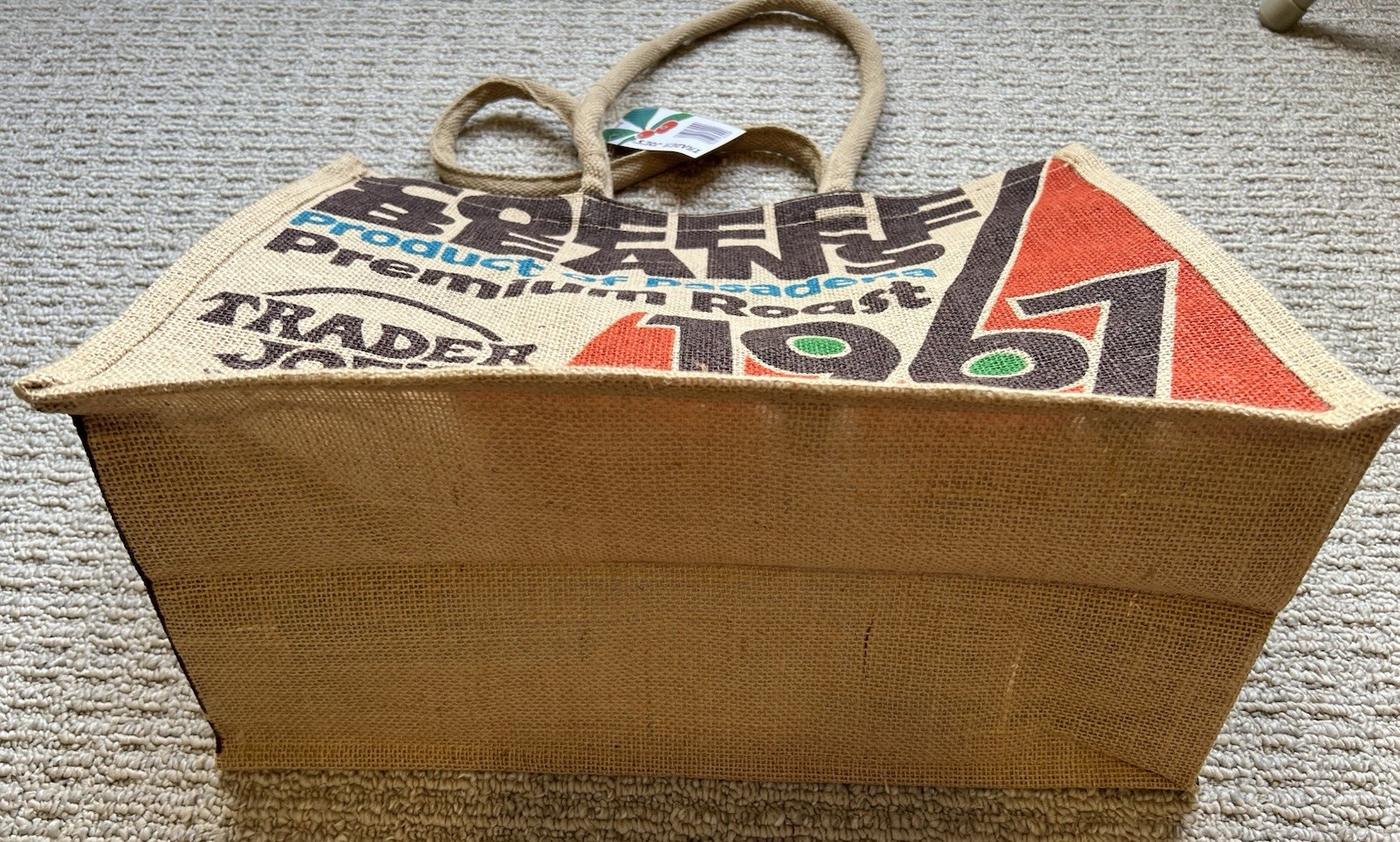 TraderJoe’s Limited Edition 17″ Coffee Beans 1967 Brown Burlap Tote Bag