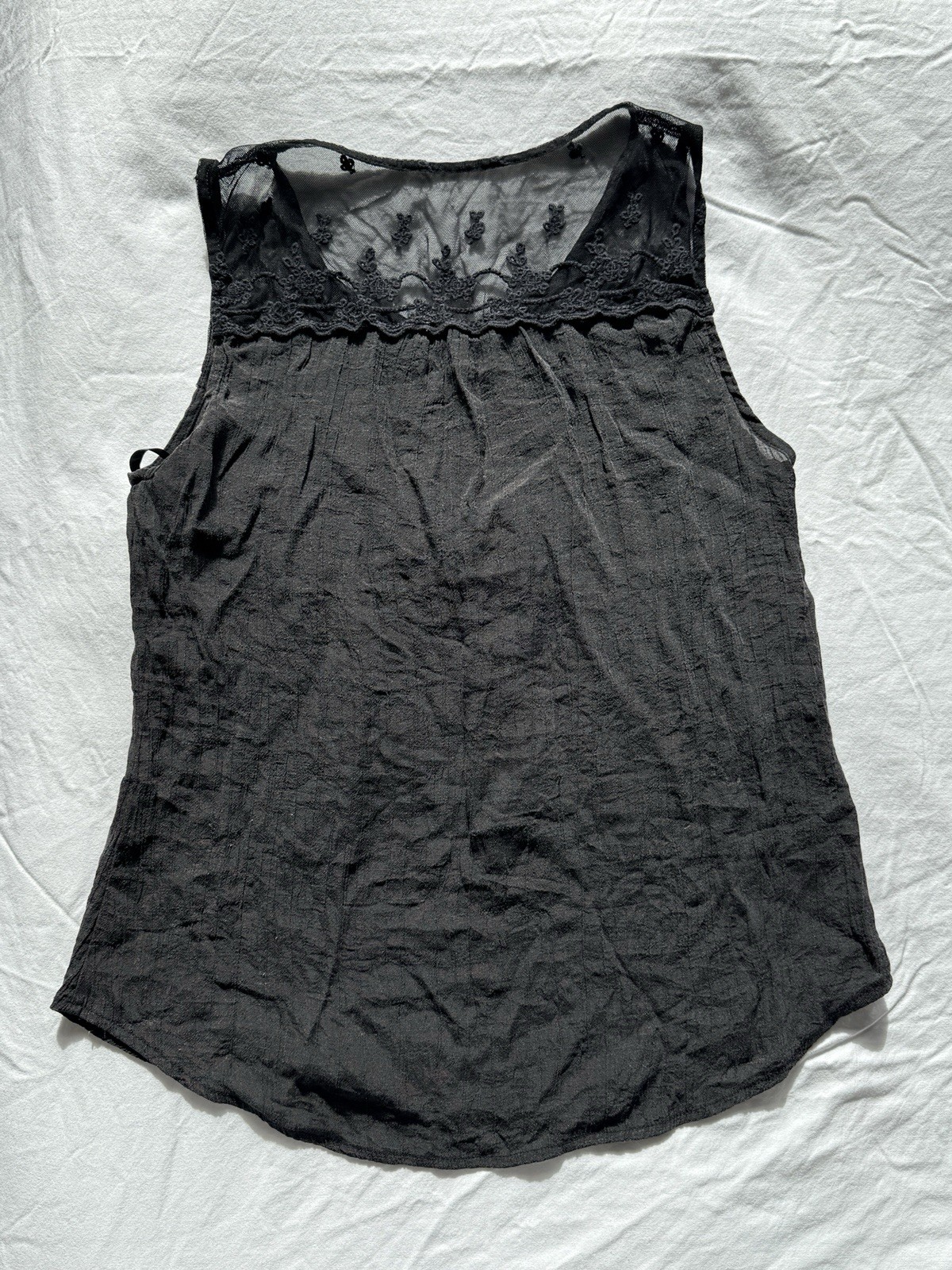 *Shirt unknown Brand* Black Lace Sheer Button Sleeveless Blouse Top Size M