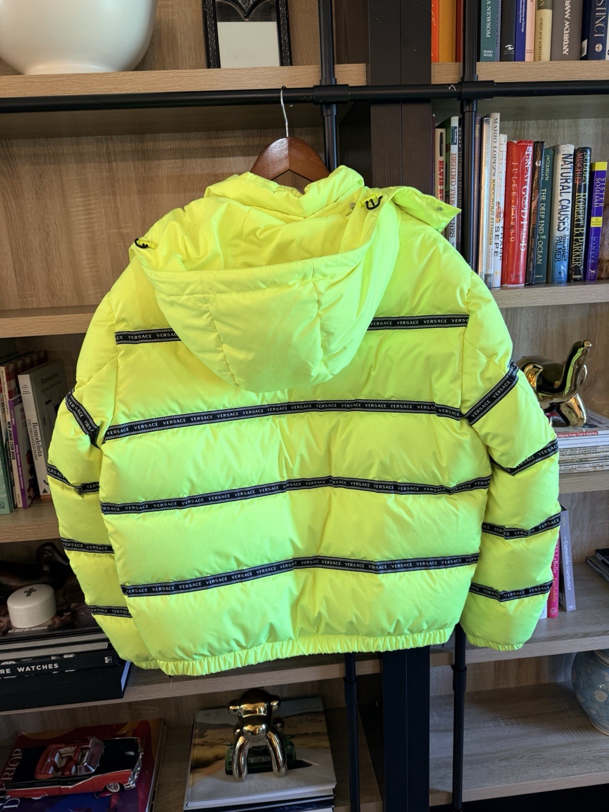 Versace Men’s Yellow Hooded Down Puffer Jacket Full Zip Logo Trim Size 52
