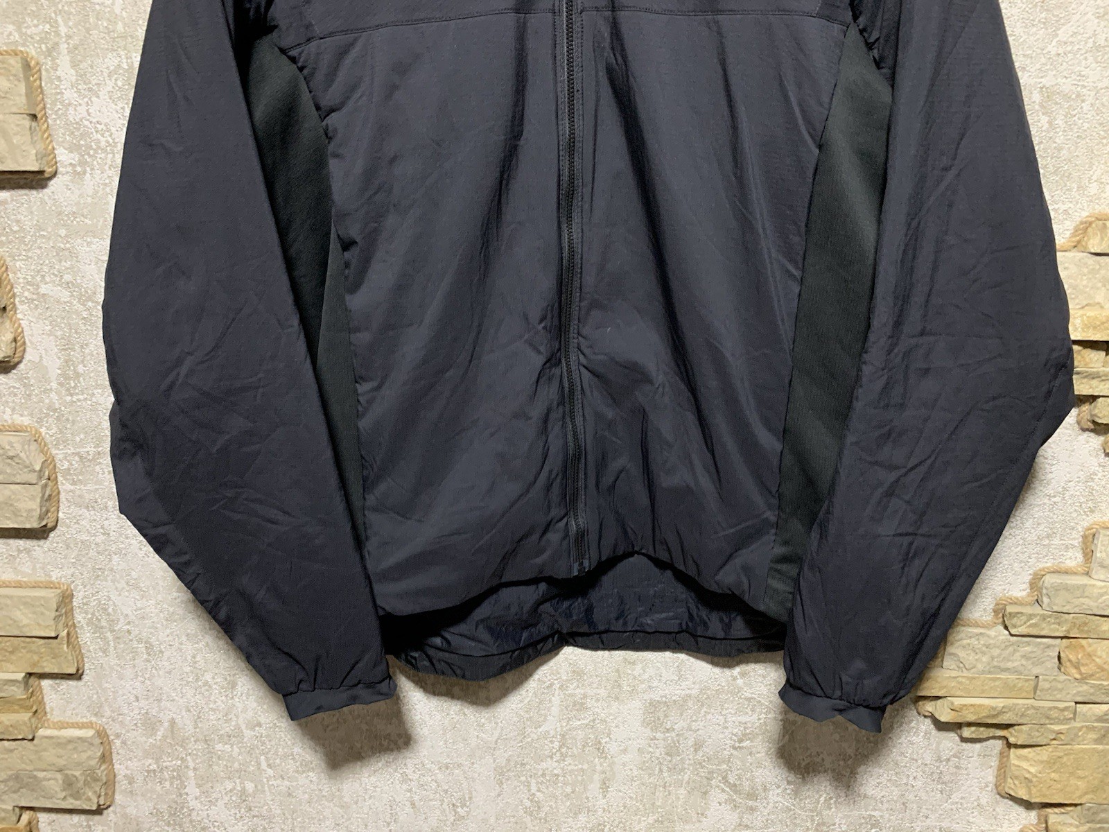 Arc’teryx Leaf Atom LT Gen 1 Black Jacket Size Tag S