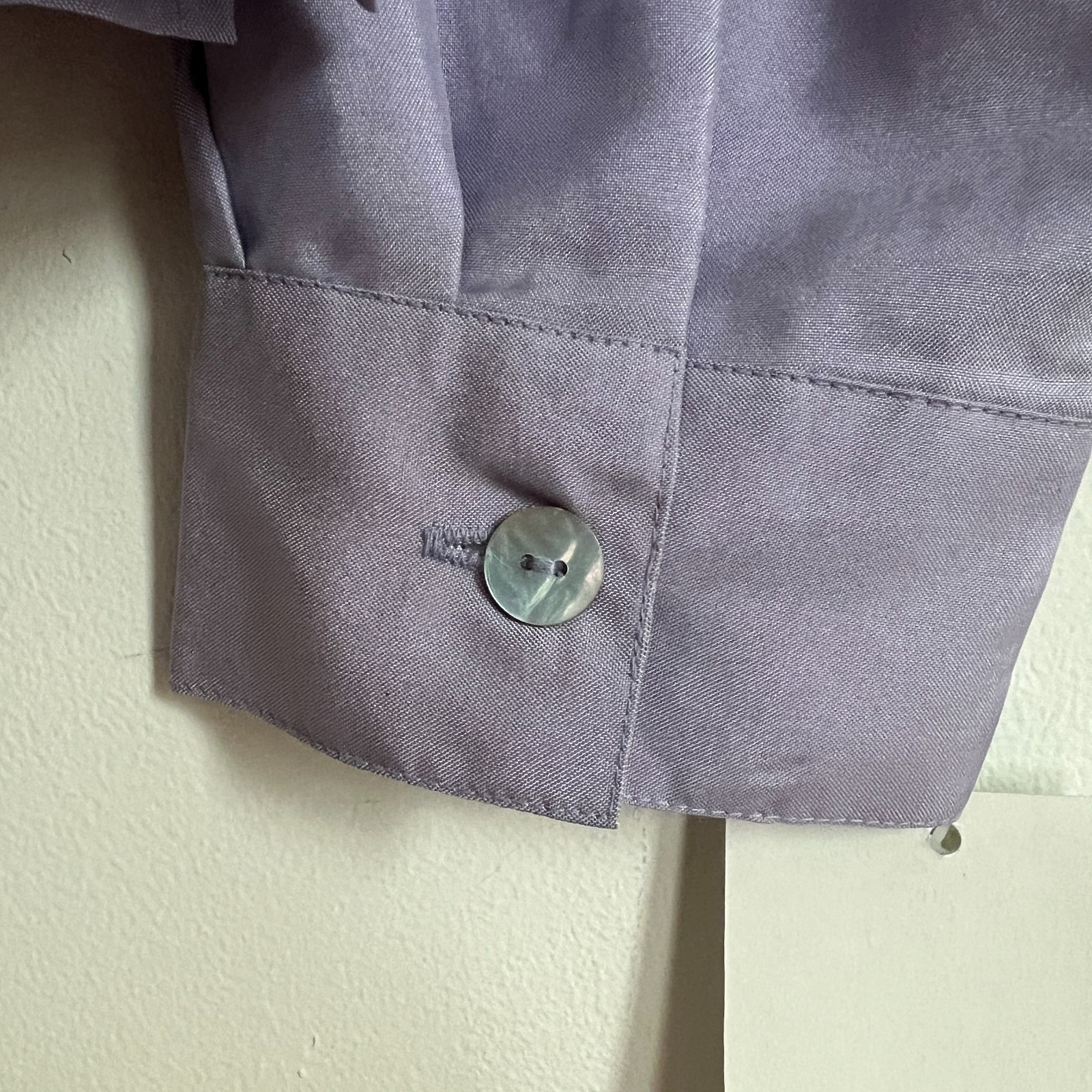 Dress Barn Lavender Silk Blend Button Front Blouse Womens Large Long Sleeve Care
