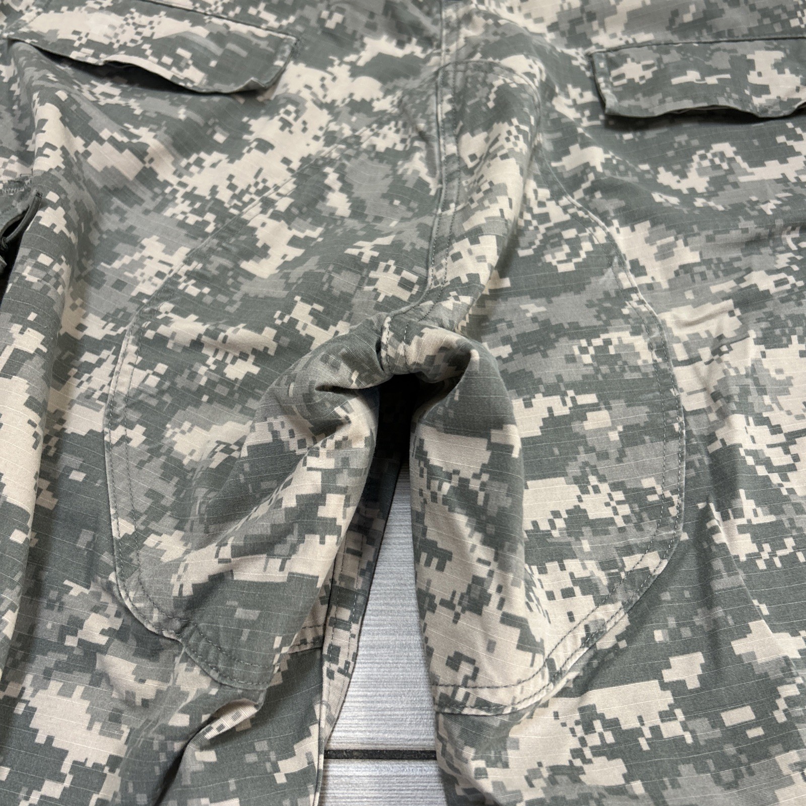 US Army Combat Uniform ACU Digital Camo Trousers Large/Long USGI Rip Stop