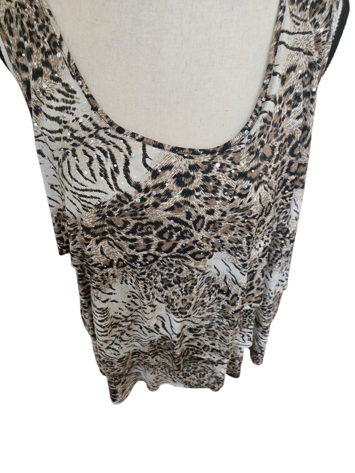 Roz & Ali Animal Print Rhinestone Ruffled Sleeveless Top Blouse Size 1X