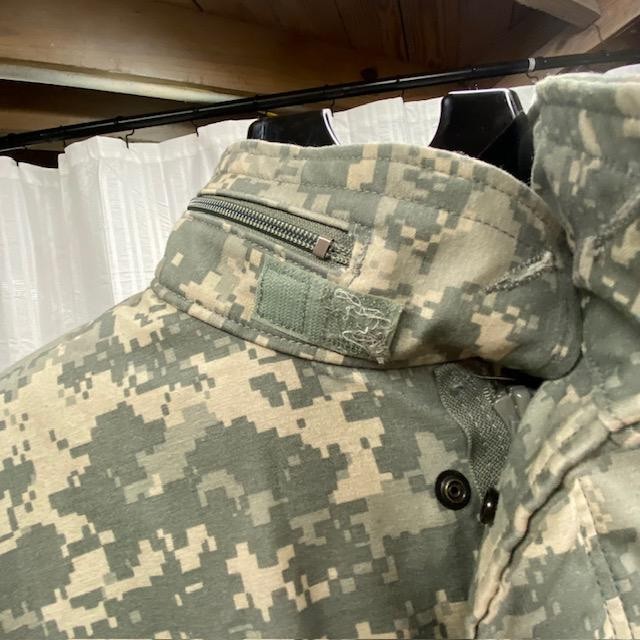 US Army ACU Digital Camo Cold Weather Field Coat Jacket Medium Regular MR