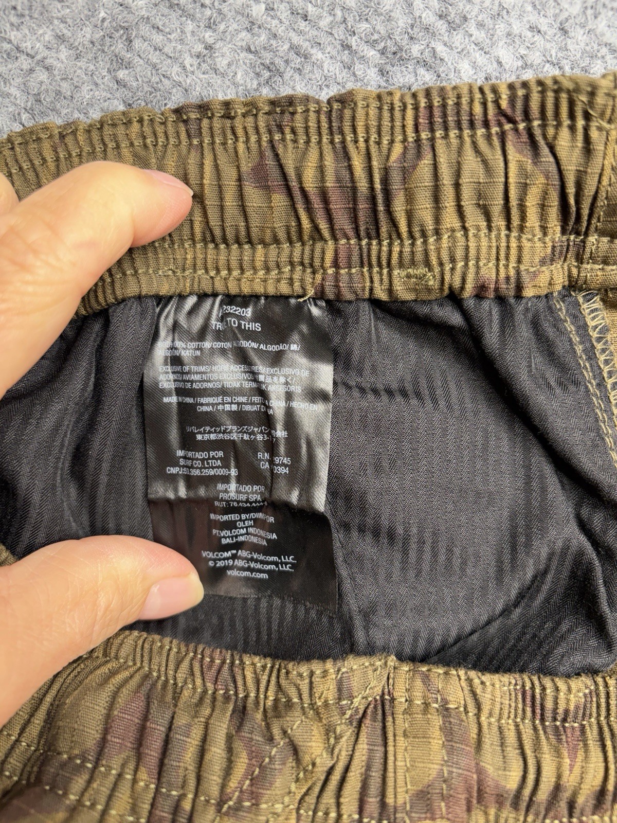 Volcom Men’s Small Olive Green Tribal Print Elastic Waist Pants Cargo Casual