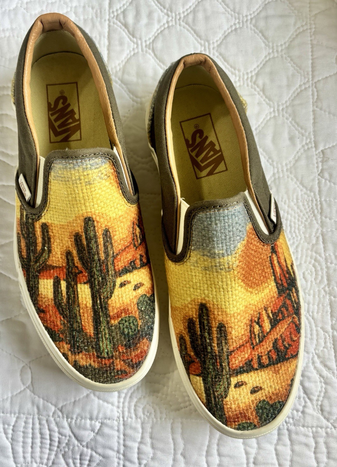 Vans Classic Slip-Ons Women’s Size 8. Western Cactus Style Print