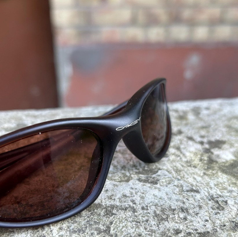 Vintage Oakley Minute Sunglasses Brown Frame Brown Lenses Y2K Gorpcore
