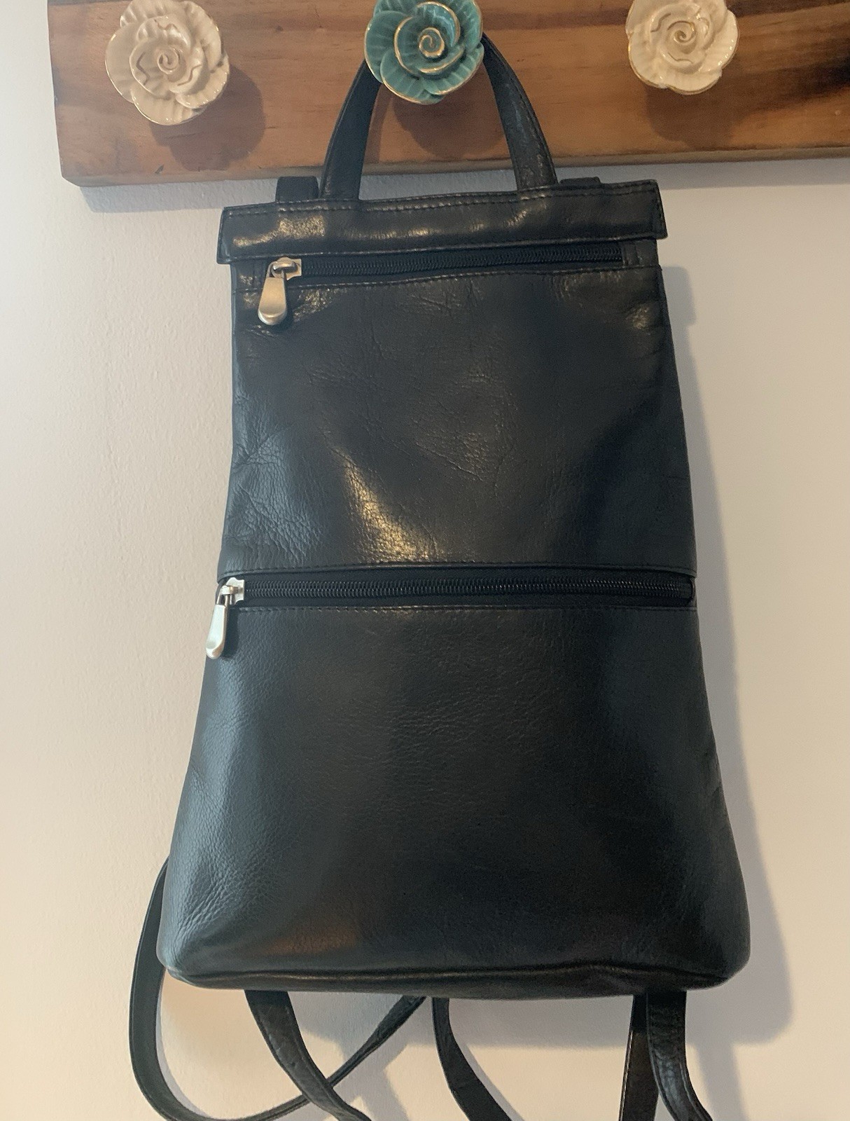 Le Donne Leather Tanya Slimpack Backpack.