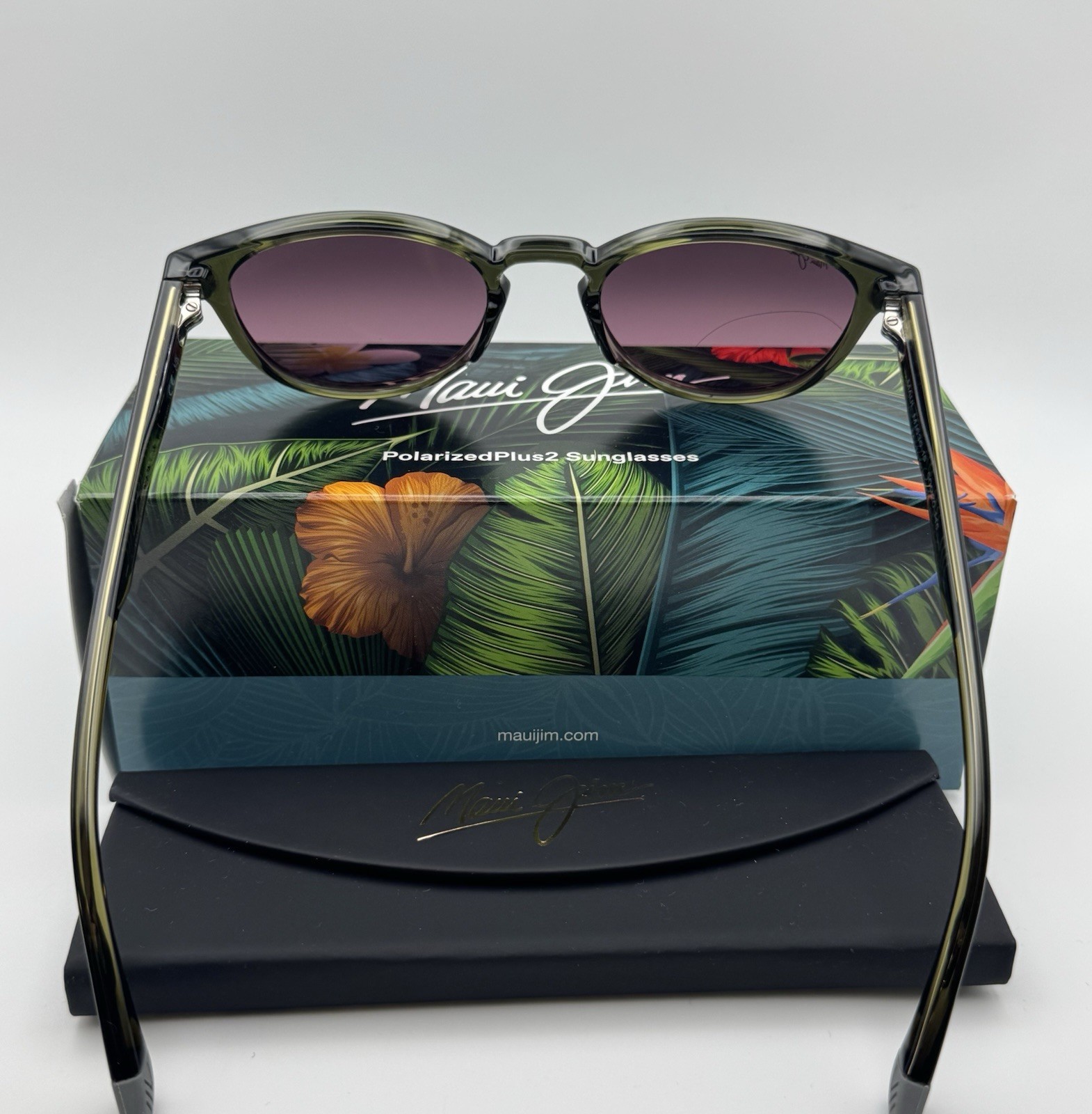 Maui Jim Hiehie RS636-15 Shiny Trans Green Frame / Maui Rose Lens