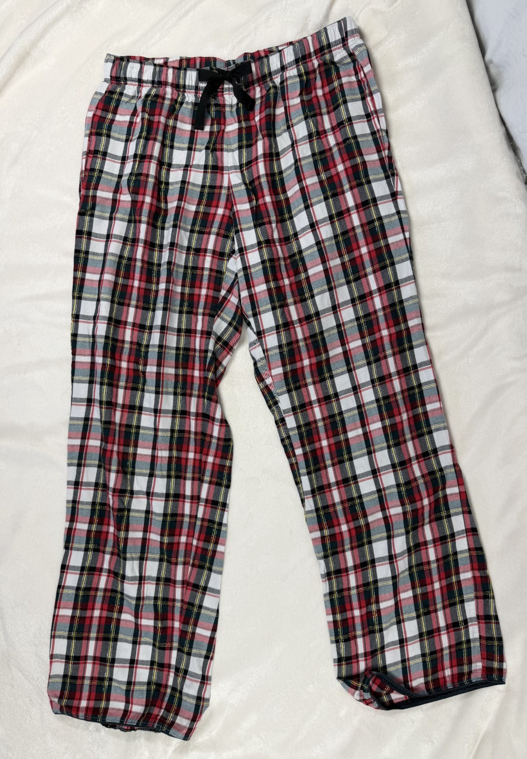 Victoria’s Secret: red/white/black flannel pajama pants women’s size S