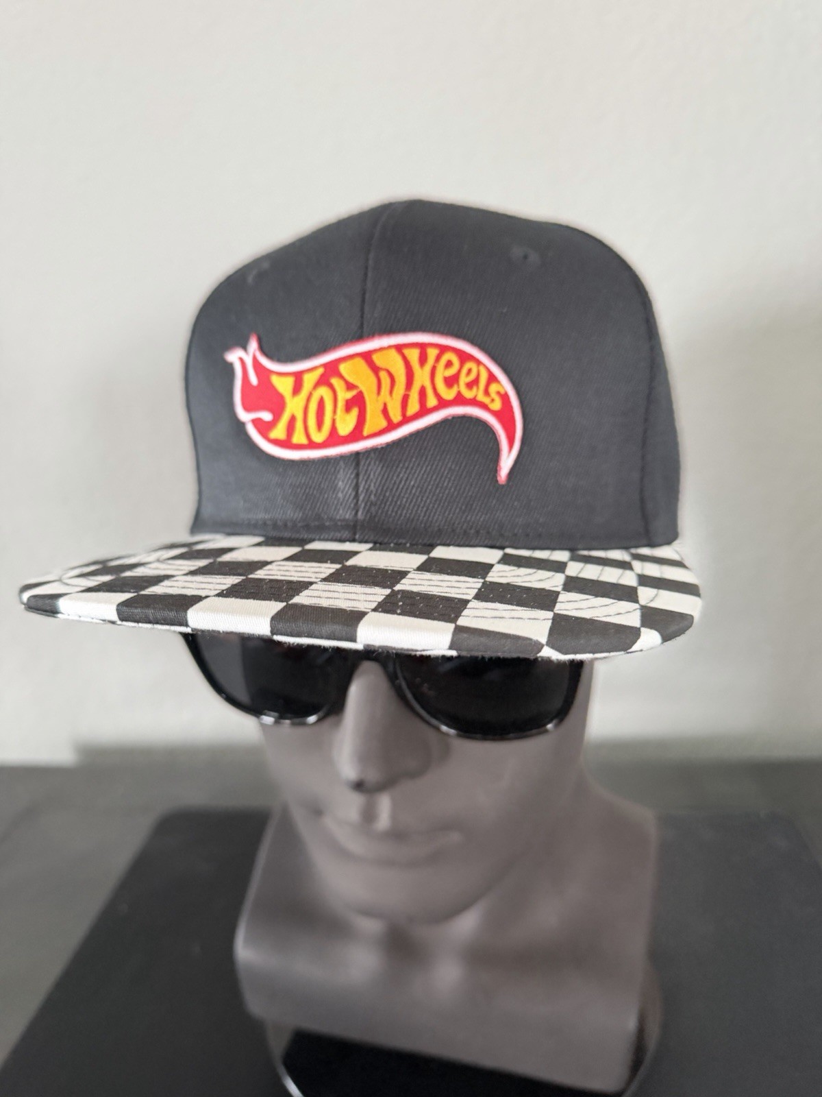 Retro Hot Wheels Logo Adult Size Checkered Flag Flat Bill Snapback Hat NEW 🏁🔥