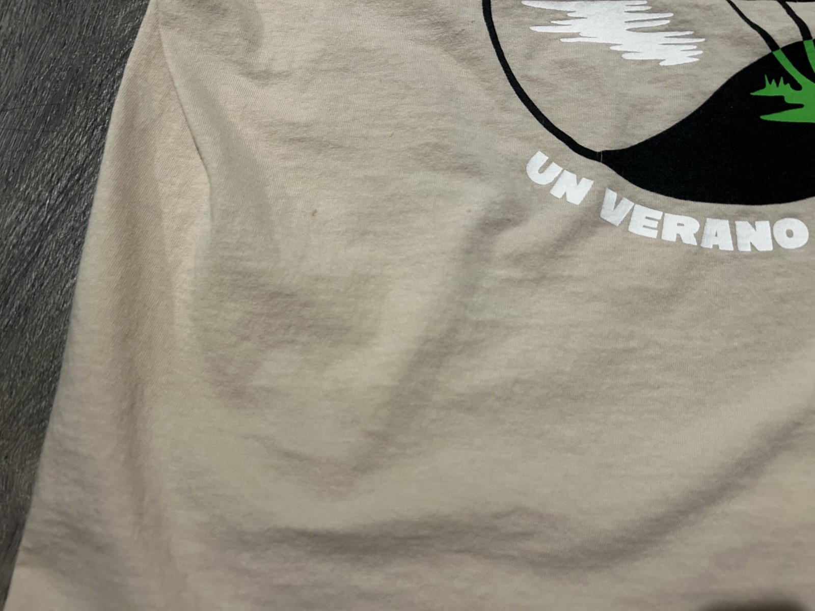 2022 Bad Bunny World’s Hottest Tour Merch ‘Un Verano Sin Ti’ Graphic T-Shirt