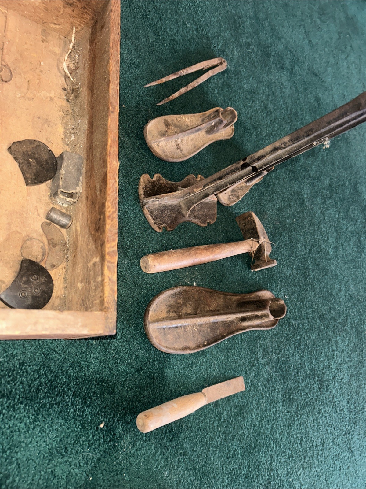 Vtg Antique Leader Cobbler Kit For Boot and Shoes Repair Original Box USA Made