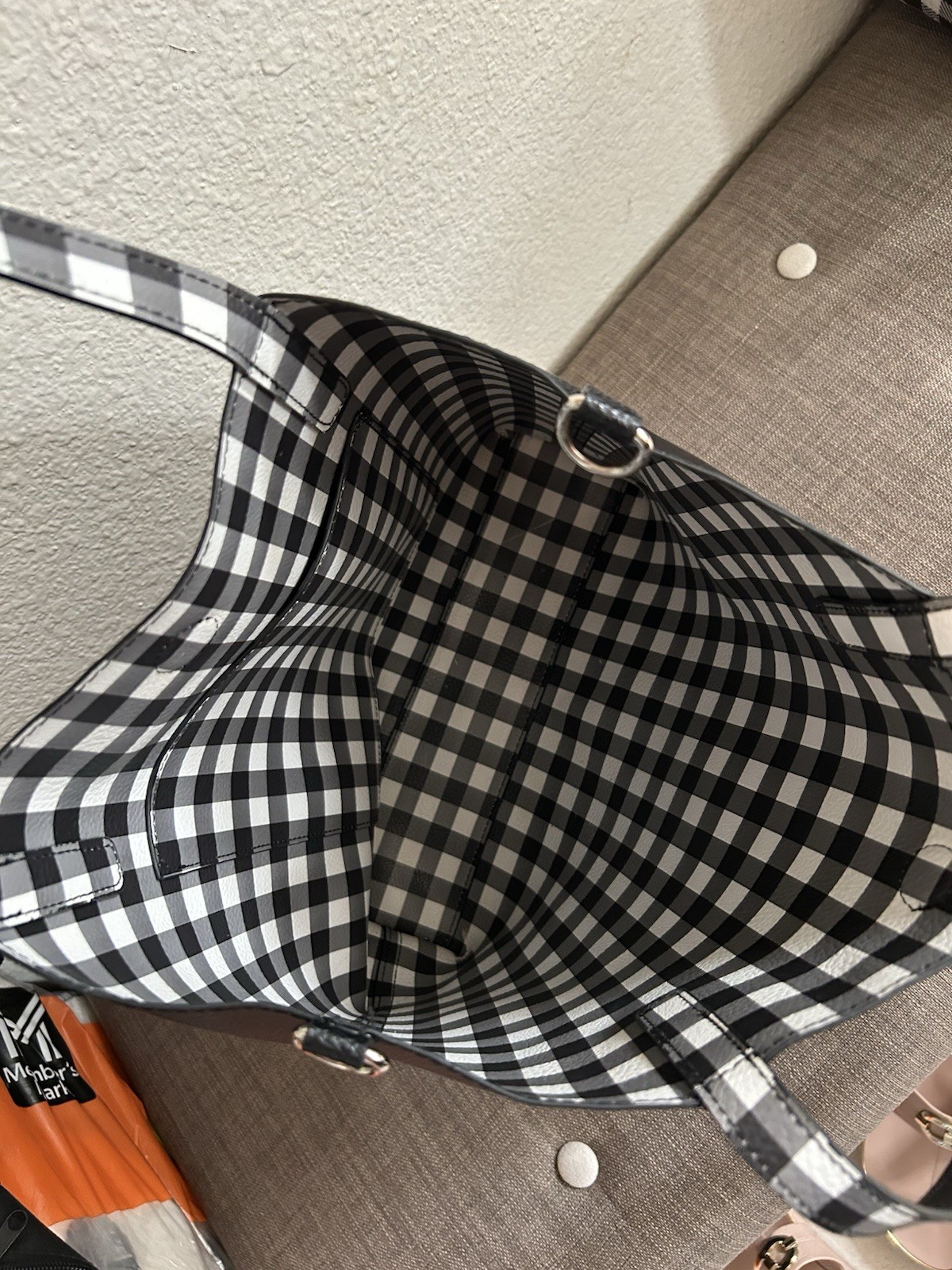 Black Pebbled Tote Bag Checkered Lining Button Closure Inner Pockets Silver