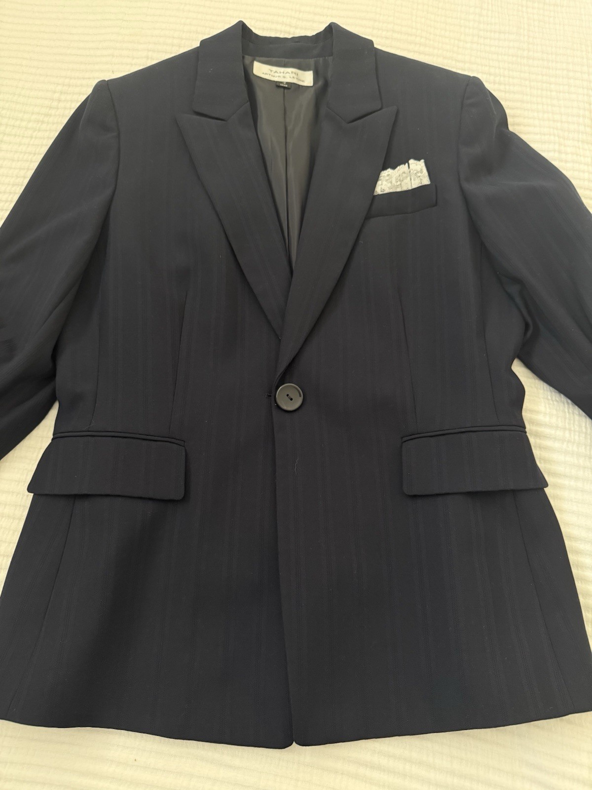 Tahari Arthur S. Levine Women’s Black Pinstripe Blazer 12 One-Button Lined