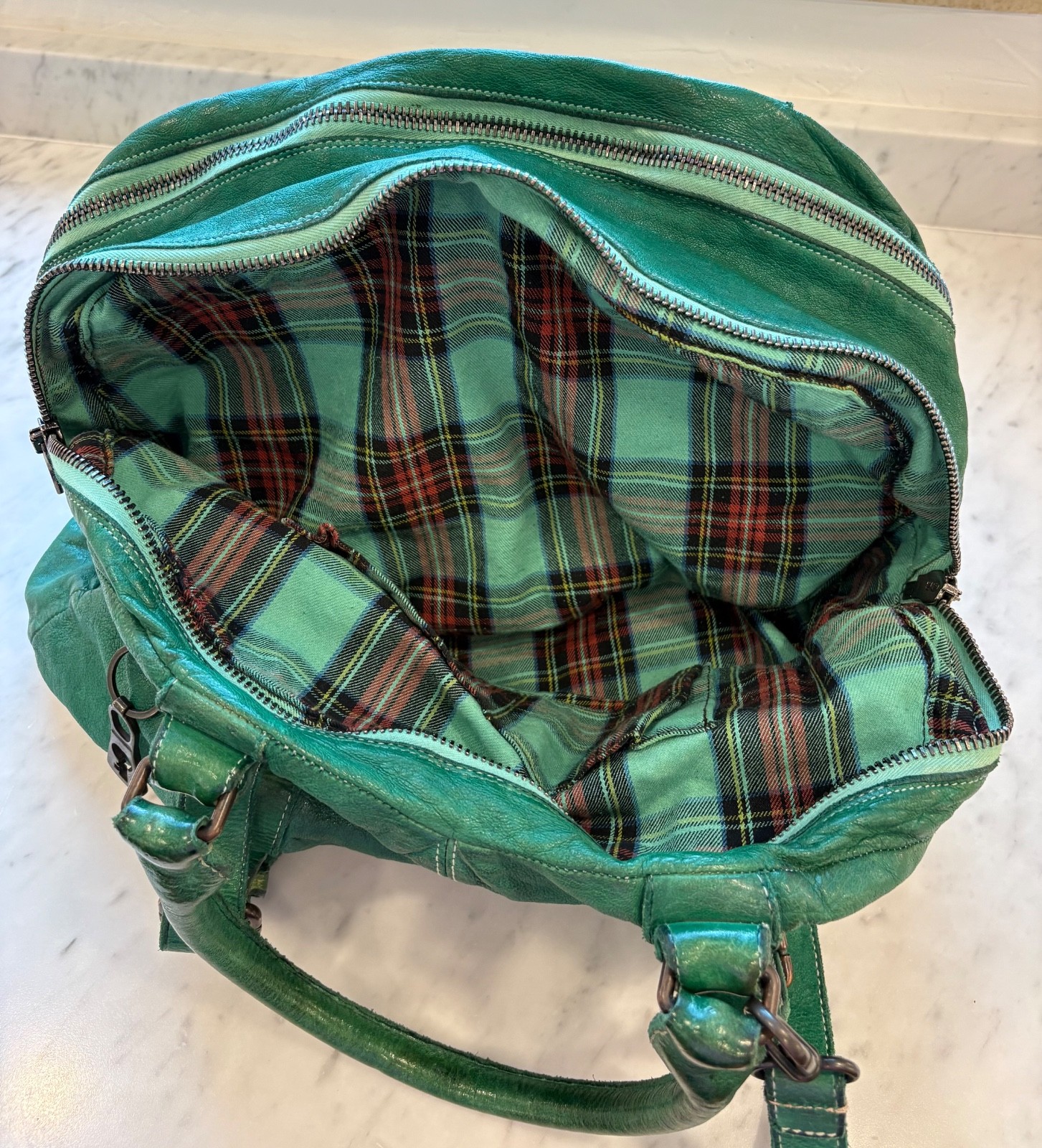 Benheart Sissi Green Italian Leather Purse Buffalo Plaid Lining 2