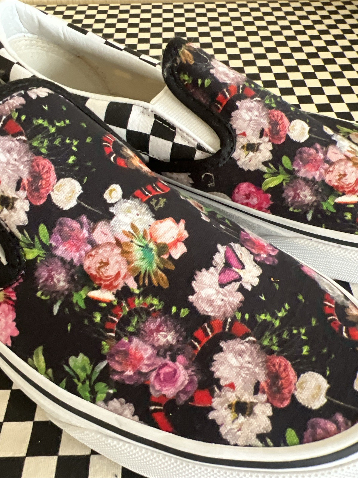 Vans Slip On Flowers Size 9 Men Color Multi Color