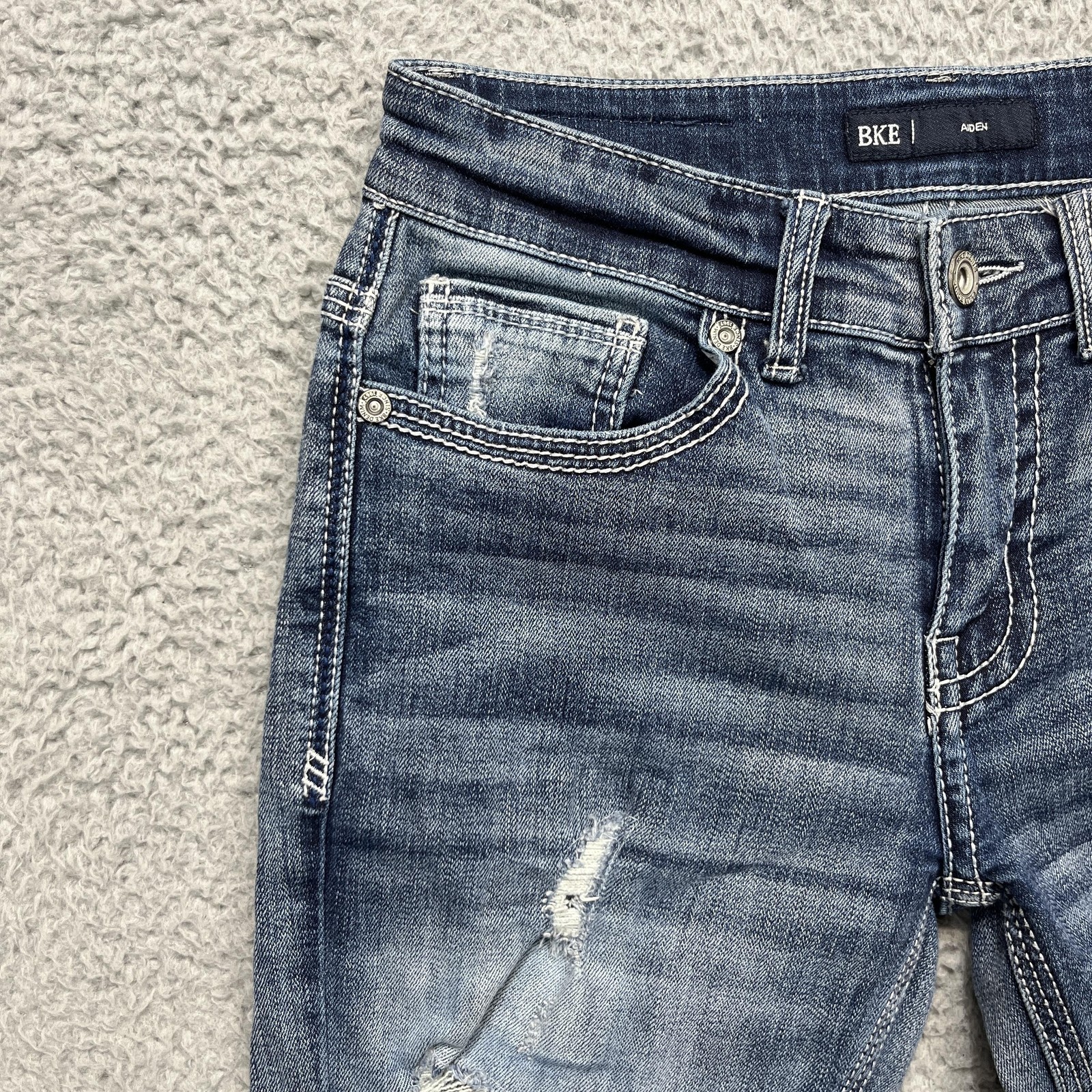 BKE Aiden Jeans Mens 29×32 Faded Wash Distressed Cover patches Straight Stretch