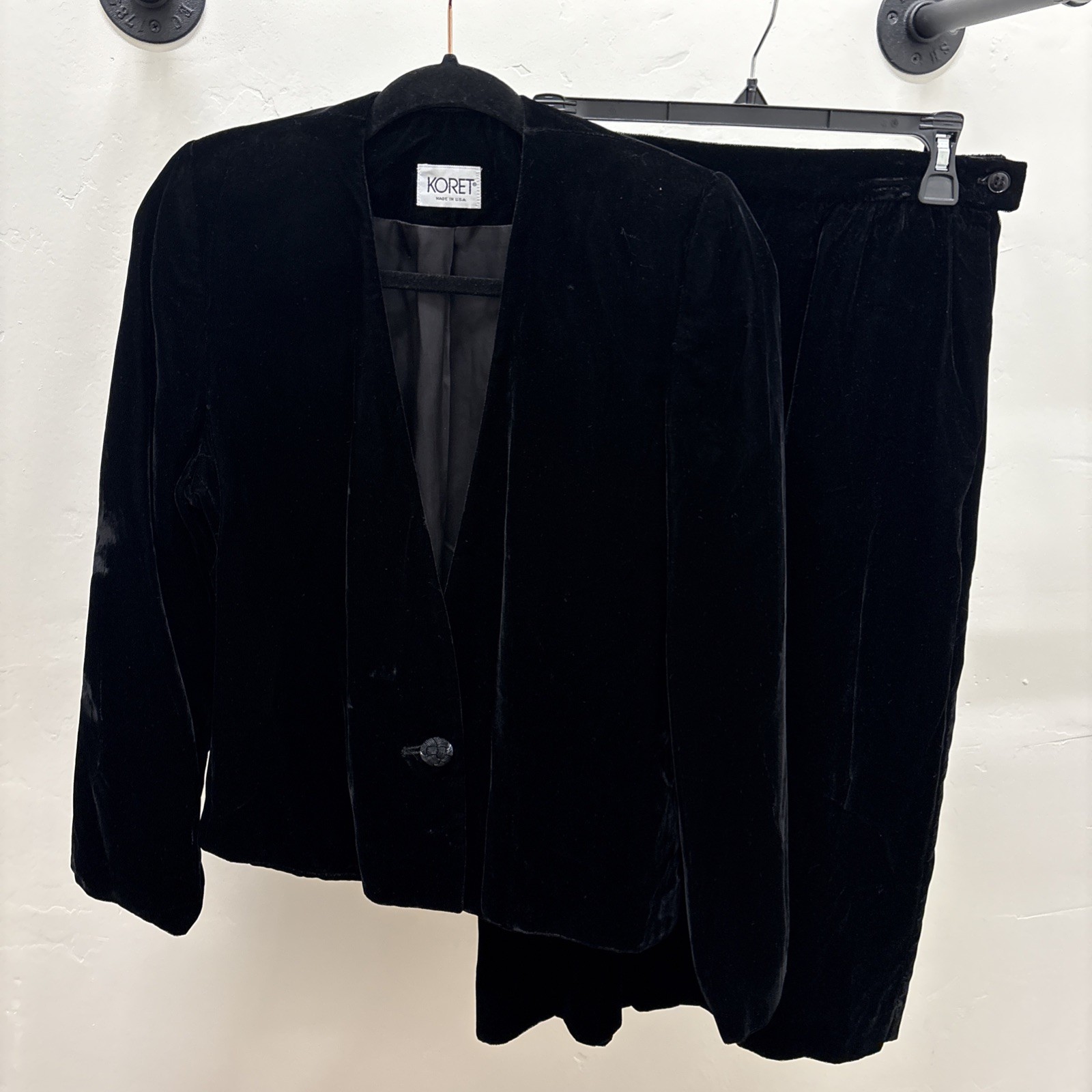 Vintage Koret Velvet Black Jacket And Skirt Set Size 10-12 Grandma Core