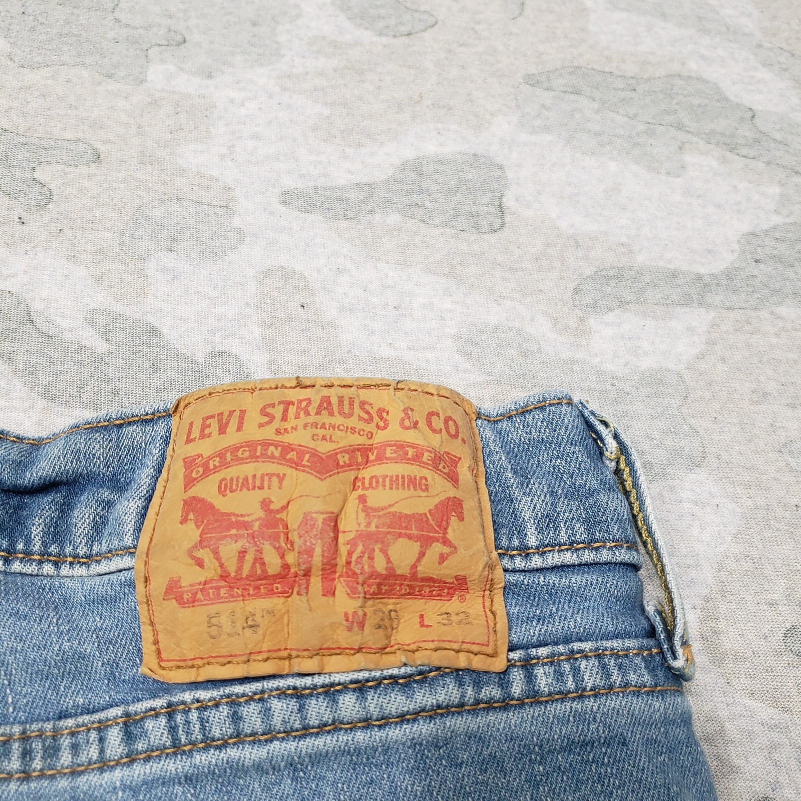 Levi’s 514 Jeans Mens 29×32 Blue Straight Pockets Denim Medium Wash