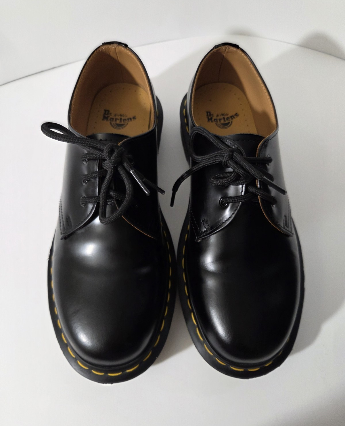 Dr. Martens Men’s Black Leather Derby Dress Shoes Lace-Up US 7 UK 6 EU 39