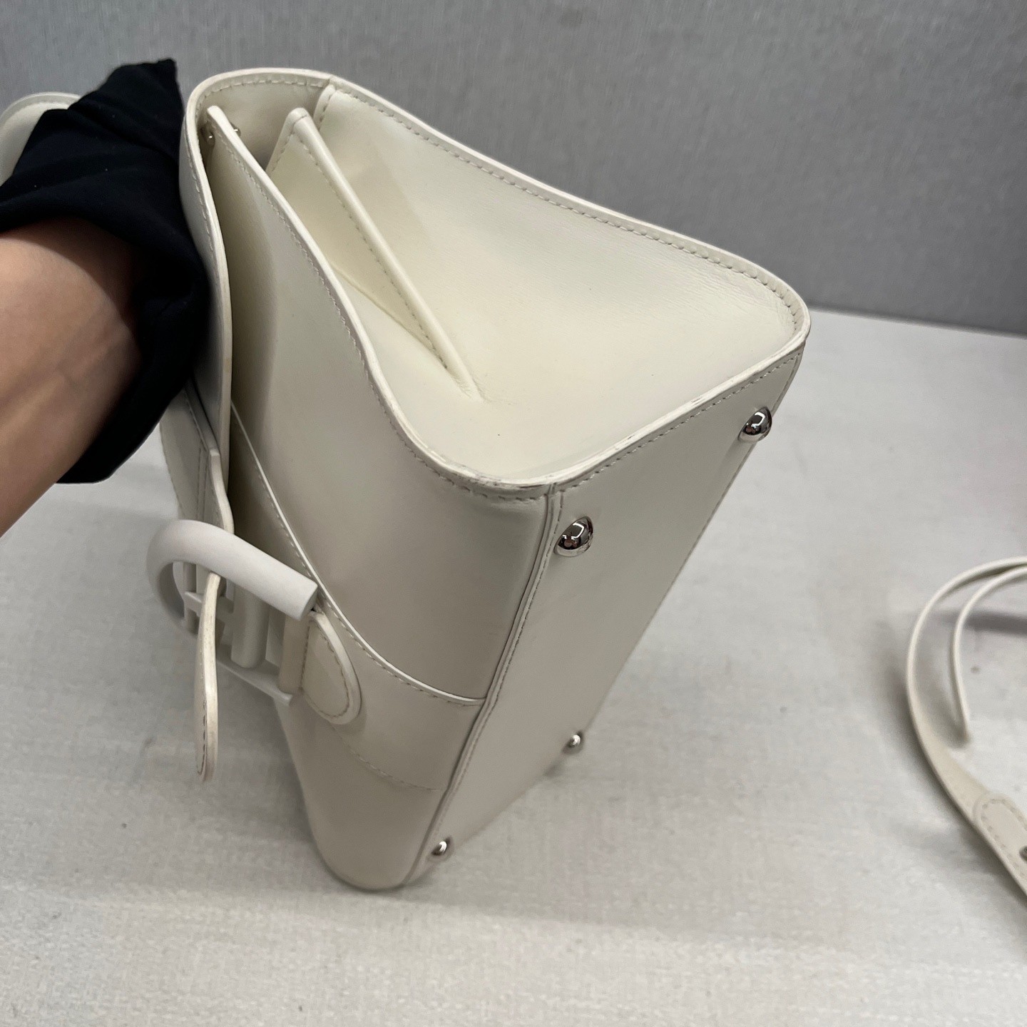 Delvaux Pre-Owned Authentic Crossbody Bag 20*14.5*11cm Free Tracked Shipping