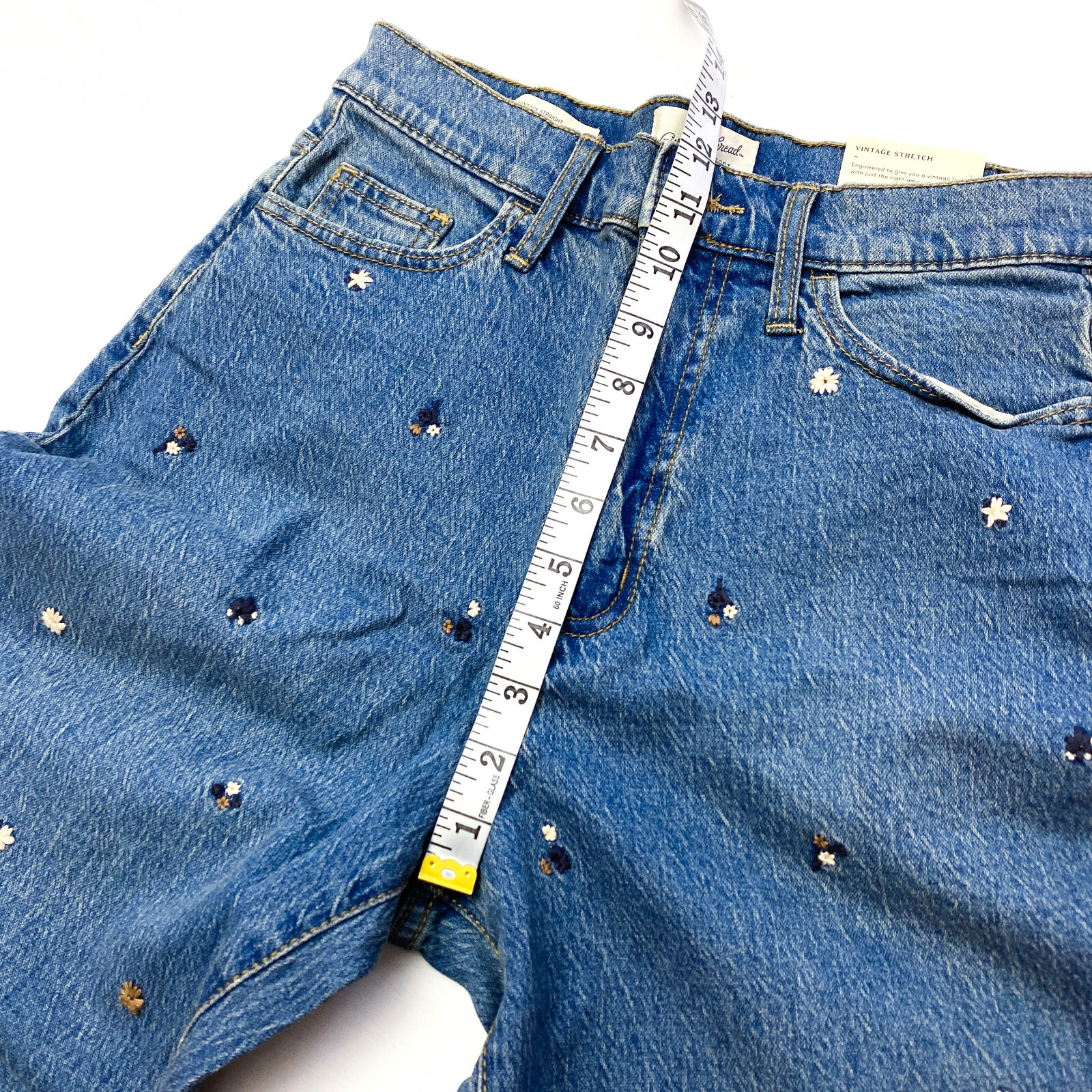 Universal Thread Womens Size 6S Vintage Straight Jeans Pockets Light Wash