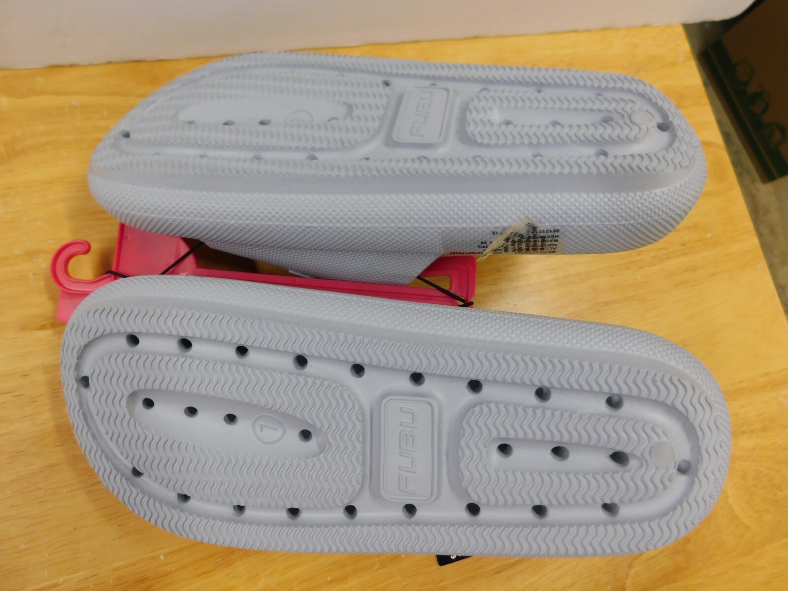 FUBU Men’s Plush Comfort Slide Sandals-Lt Grey-Size 7-NWT