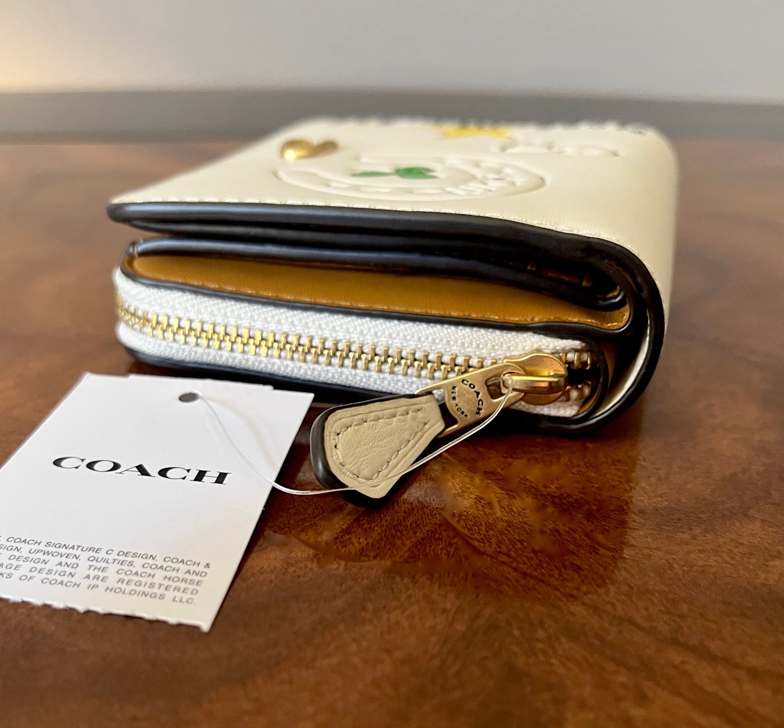Coach Chalk Doodles ESSENTIAL SKETCH PRINT BILLFOLD WALLET Outside Zip Pocket