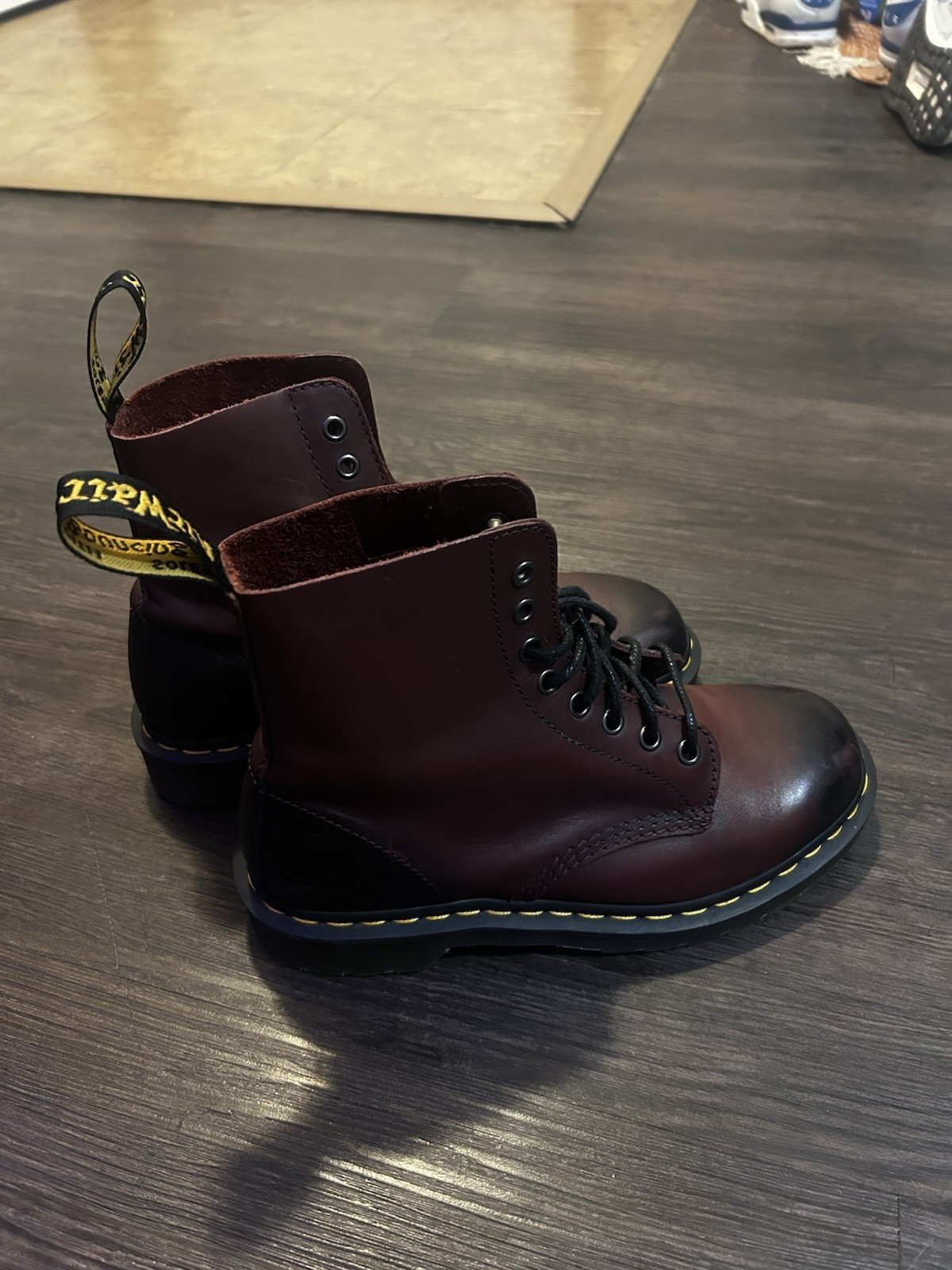 Dr. Martens Brown Leather Lace-Up Combat Boots Men’s US 7 UK 6 EU 39 Comfort