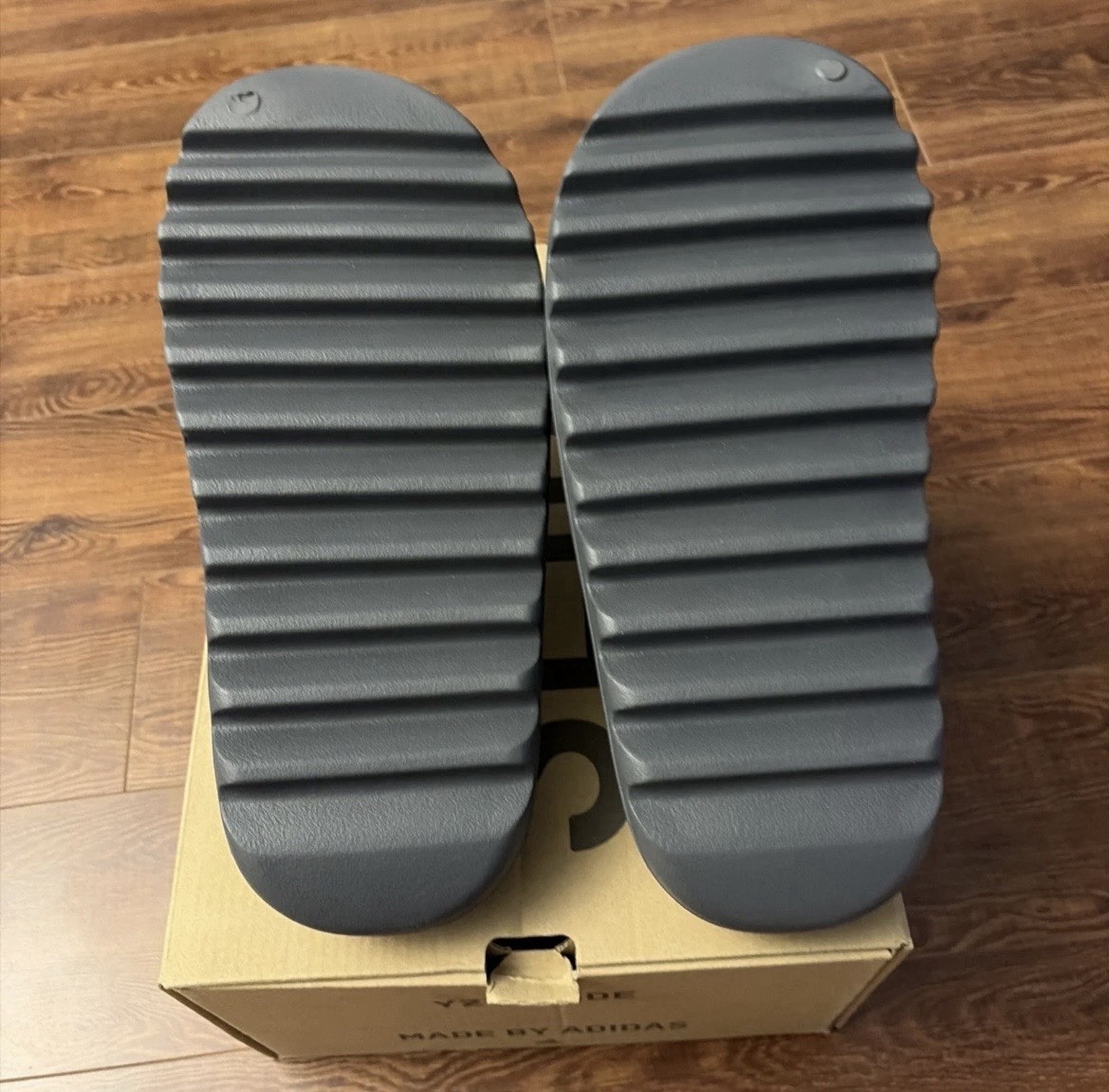 adidas Yeezy Slide Black (2022/2023 Restock) FZ5897 Men’s Size 4-13 New