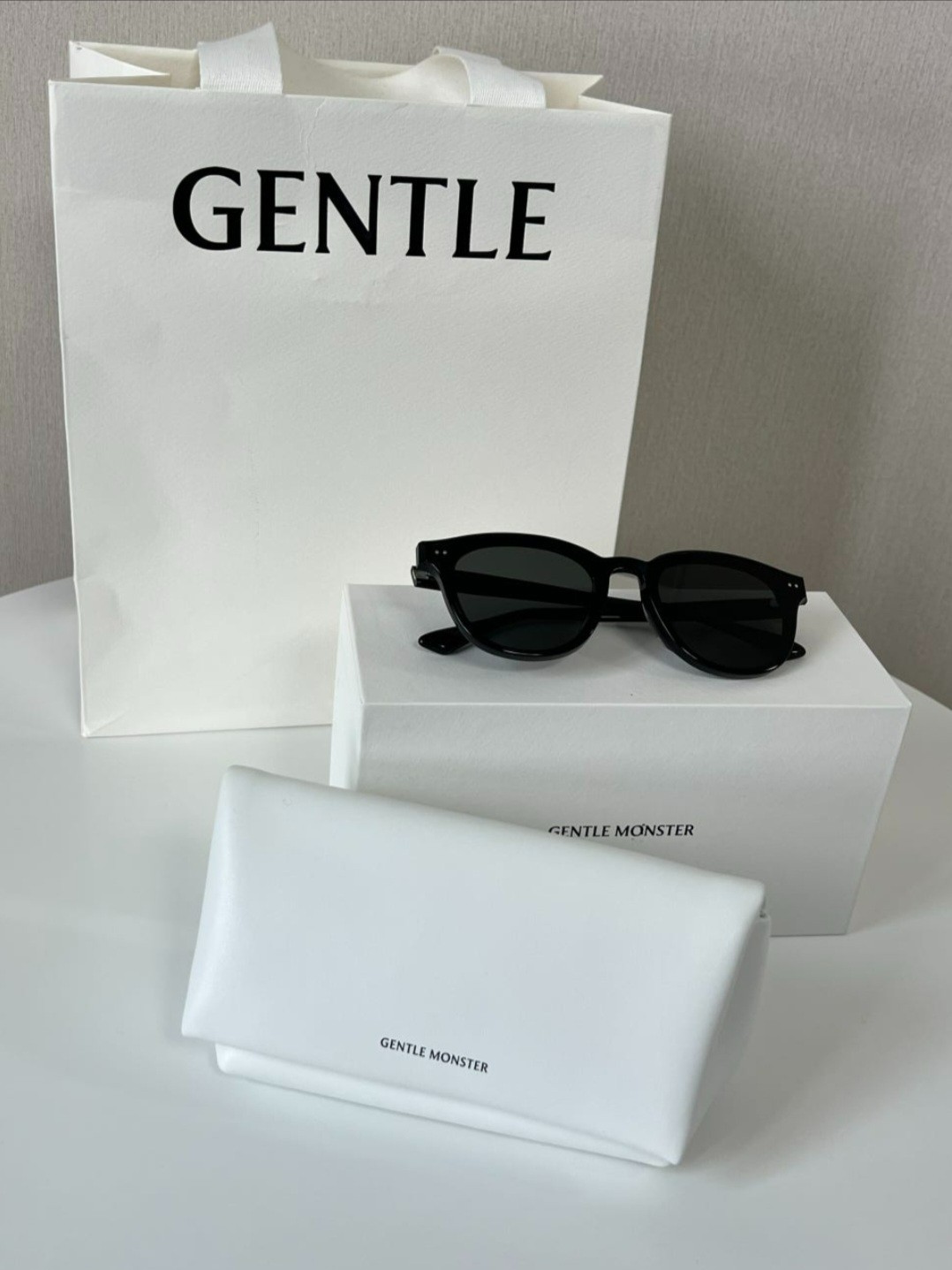 GentleMonster Sunglasses Jade 01 Black Frame Black Lenses (Republic of Korea)