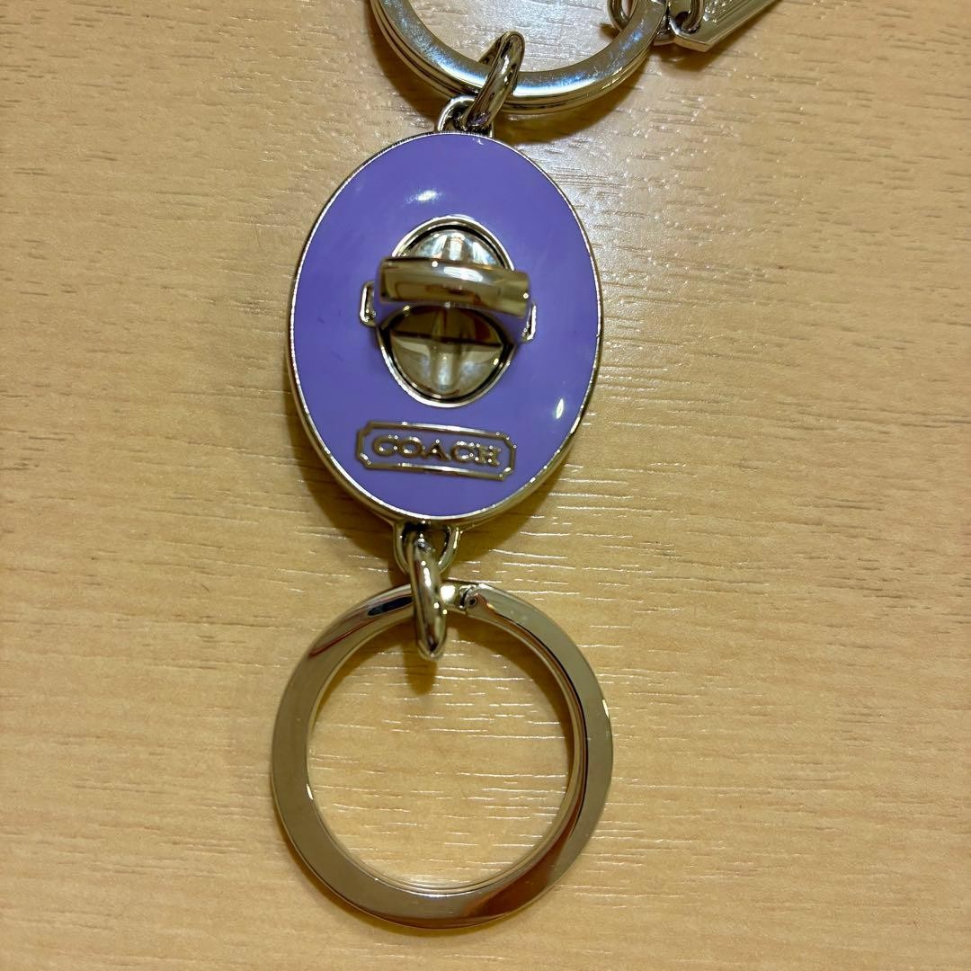 Brand New Unused Accessories Included COACH Turn Lock Key Holder